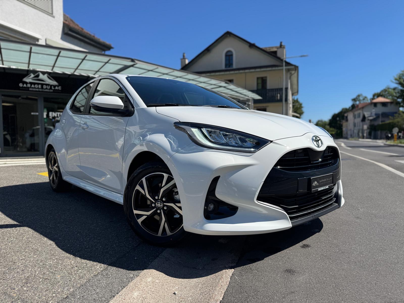 TOYOTA Yaris 1.5 Trend e-CVT-image-0