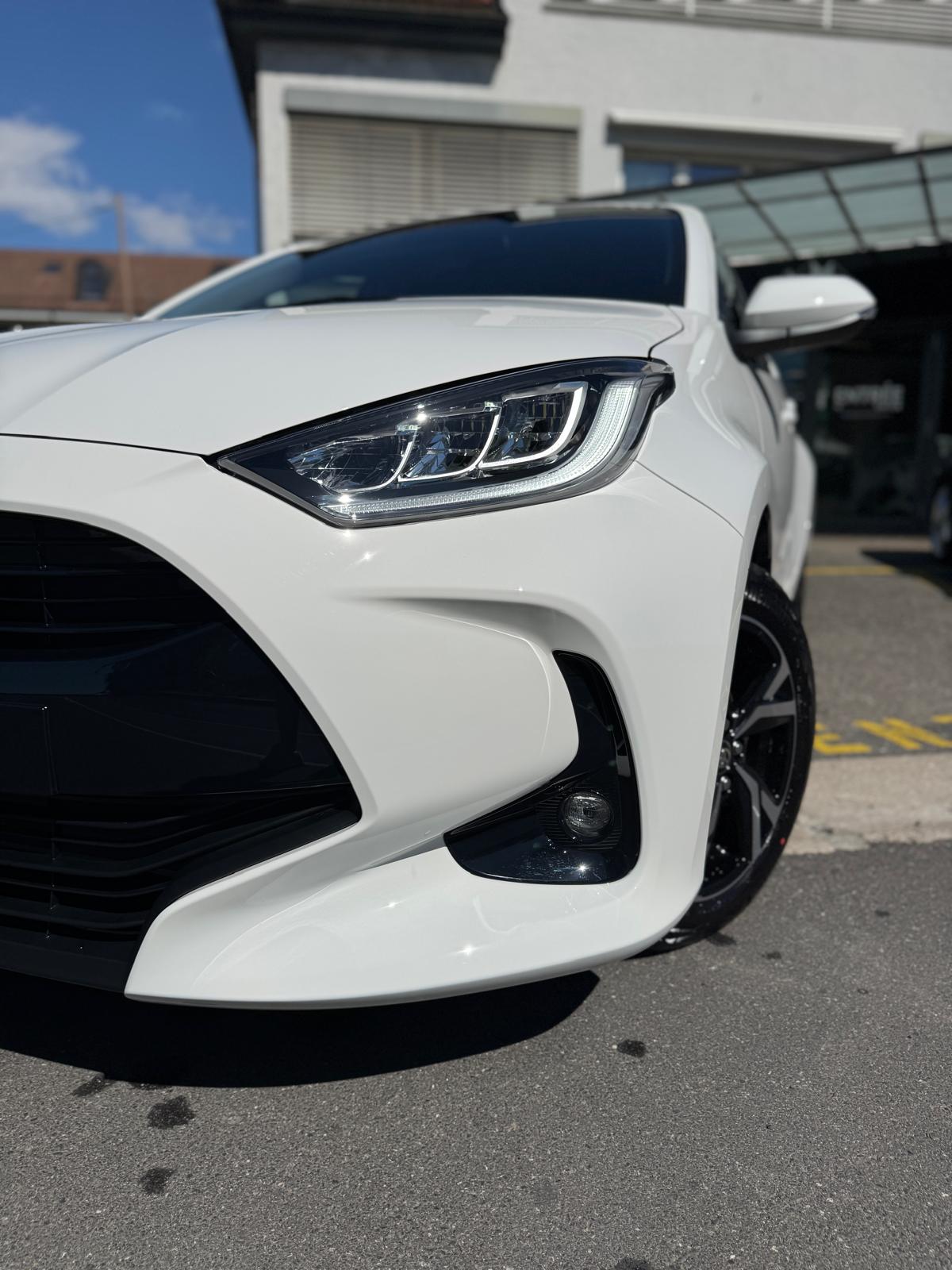 TOYOTA Yaris 1.5 Trend e-CVT-image-4