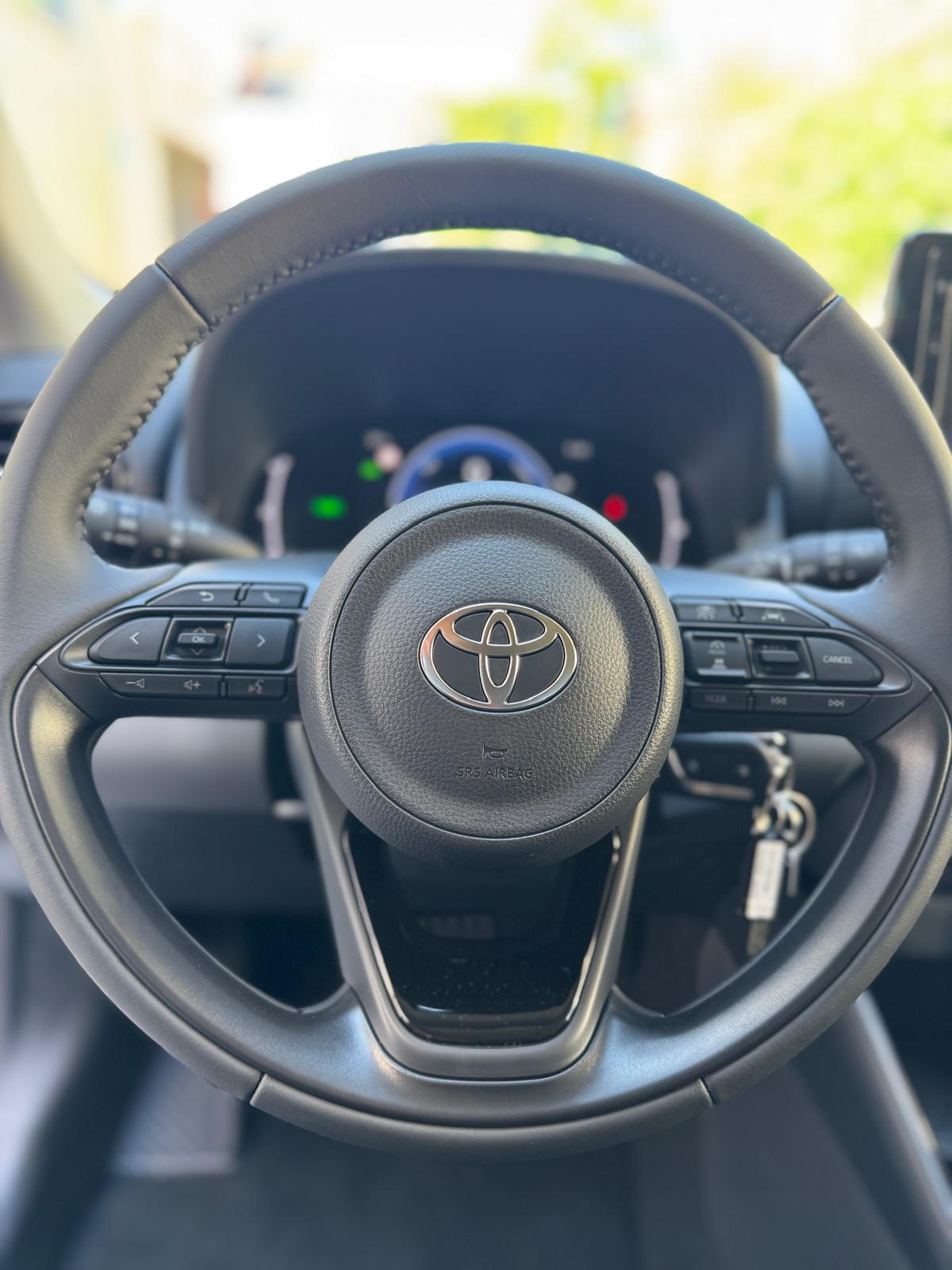 TOYOTA Yaris 1.5 Trend e-CVT-image-16
