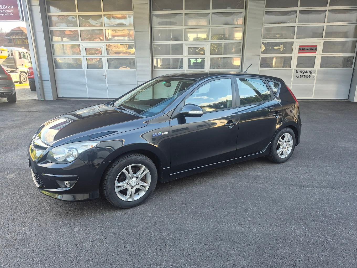 HYUNDAI i30 1.6 Swiss Plus Edition-image-0