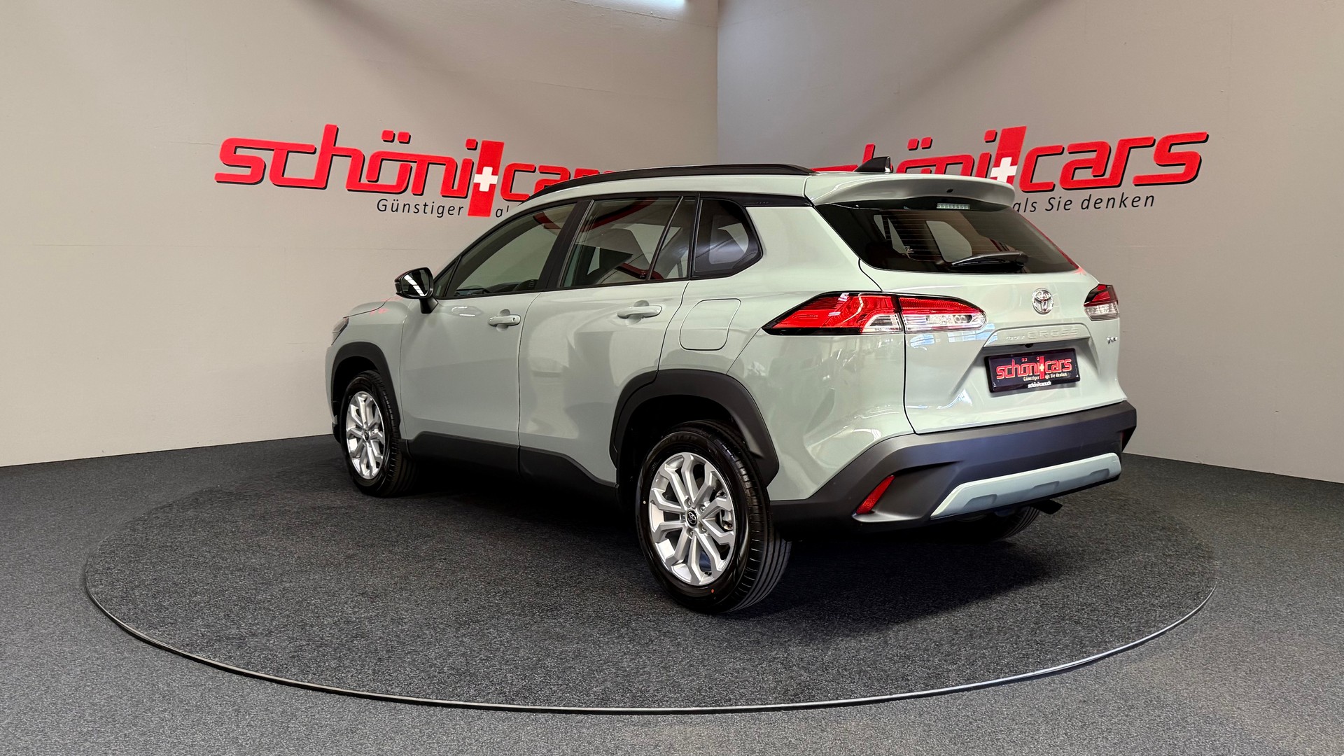TOYOTA Corolla Cross 1.8 Comfort e-CVT-image-3