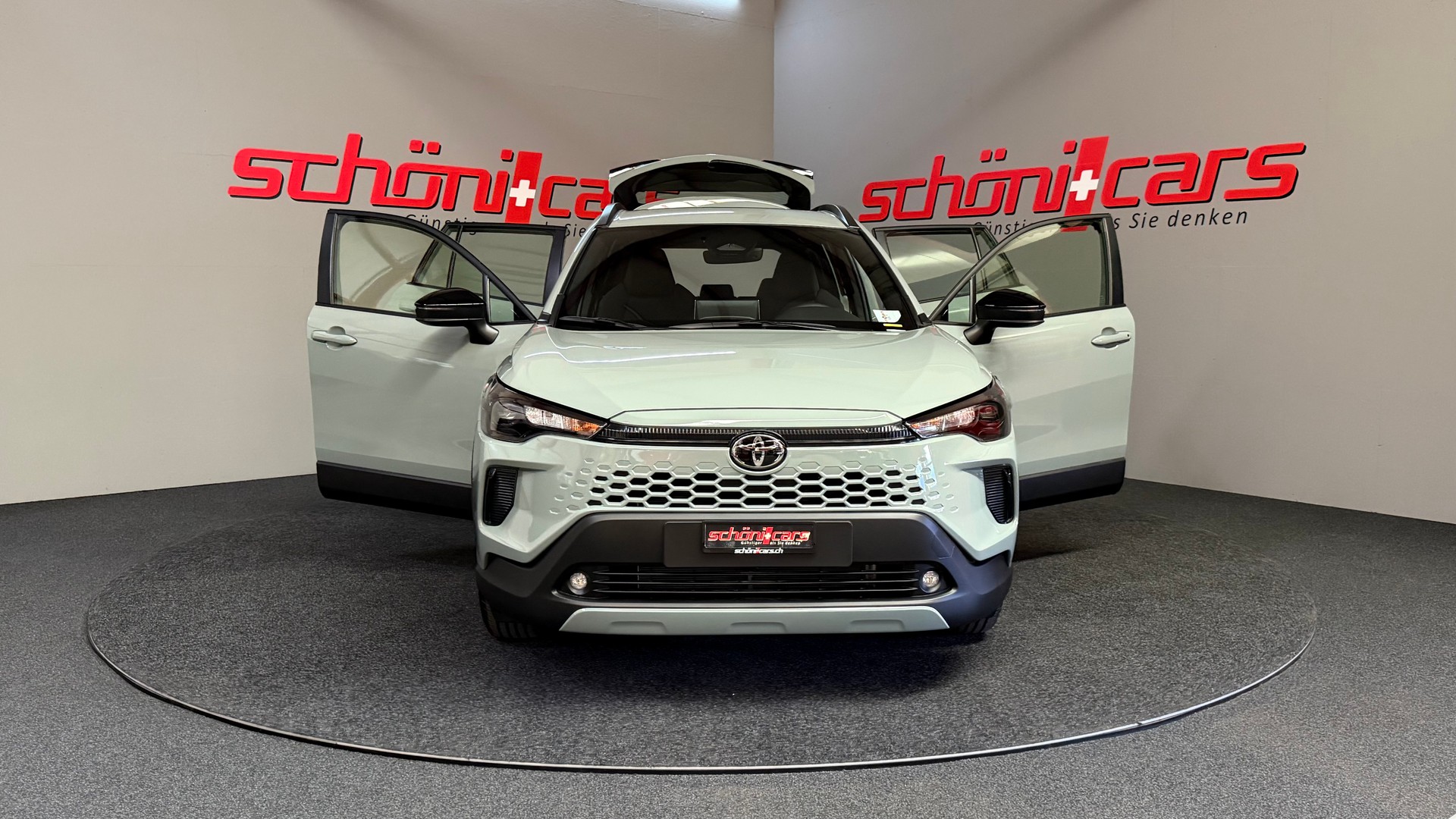 TOYOTA Corolla Cross 1.8 Comfort e-CVT-image-9