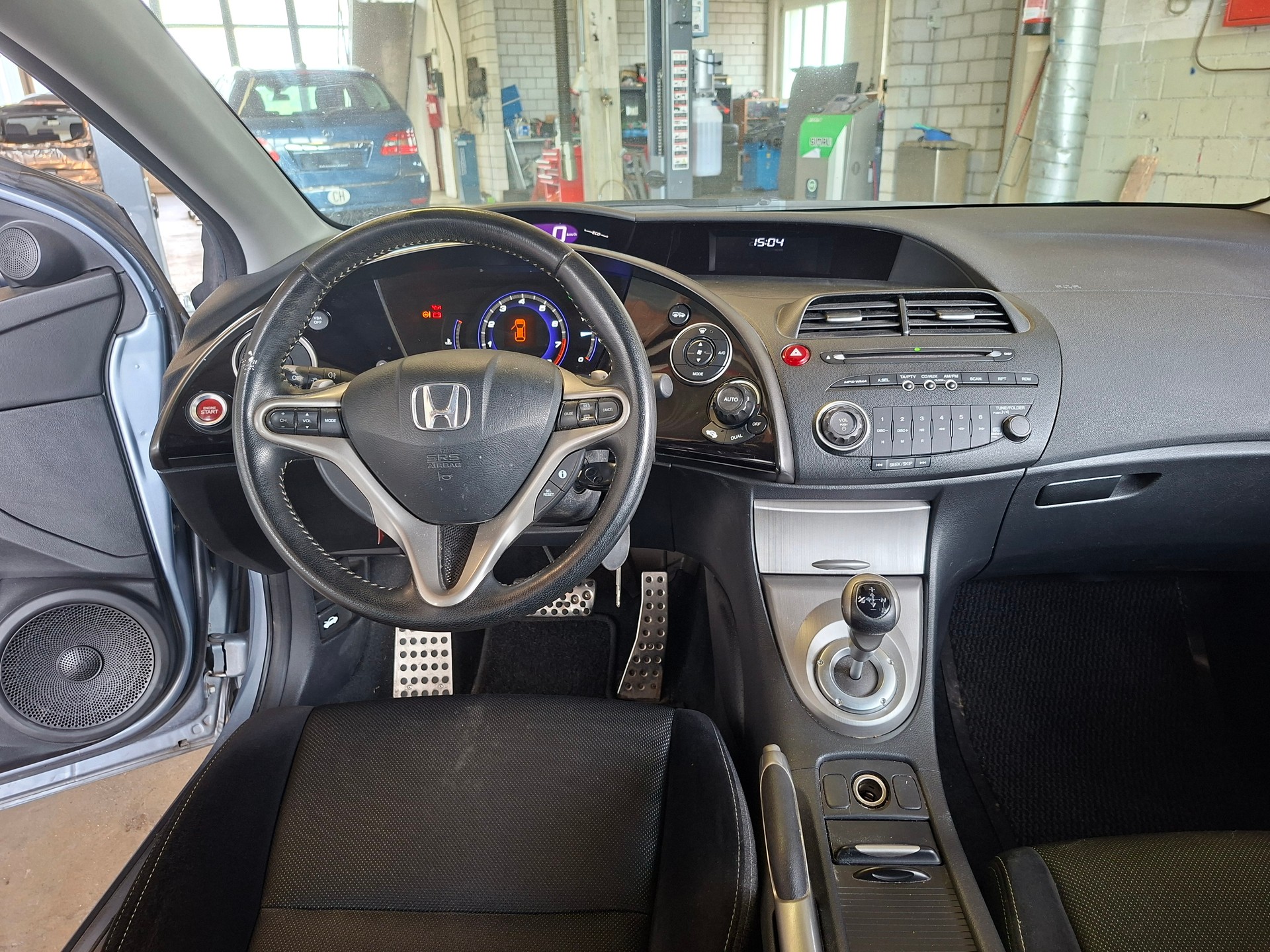 HONDA Civic 1.8i Type-S i-Shift-image-9