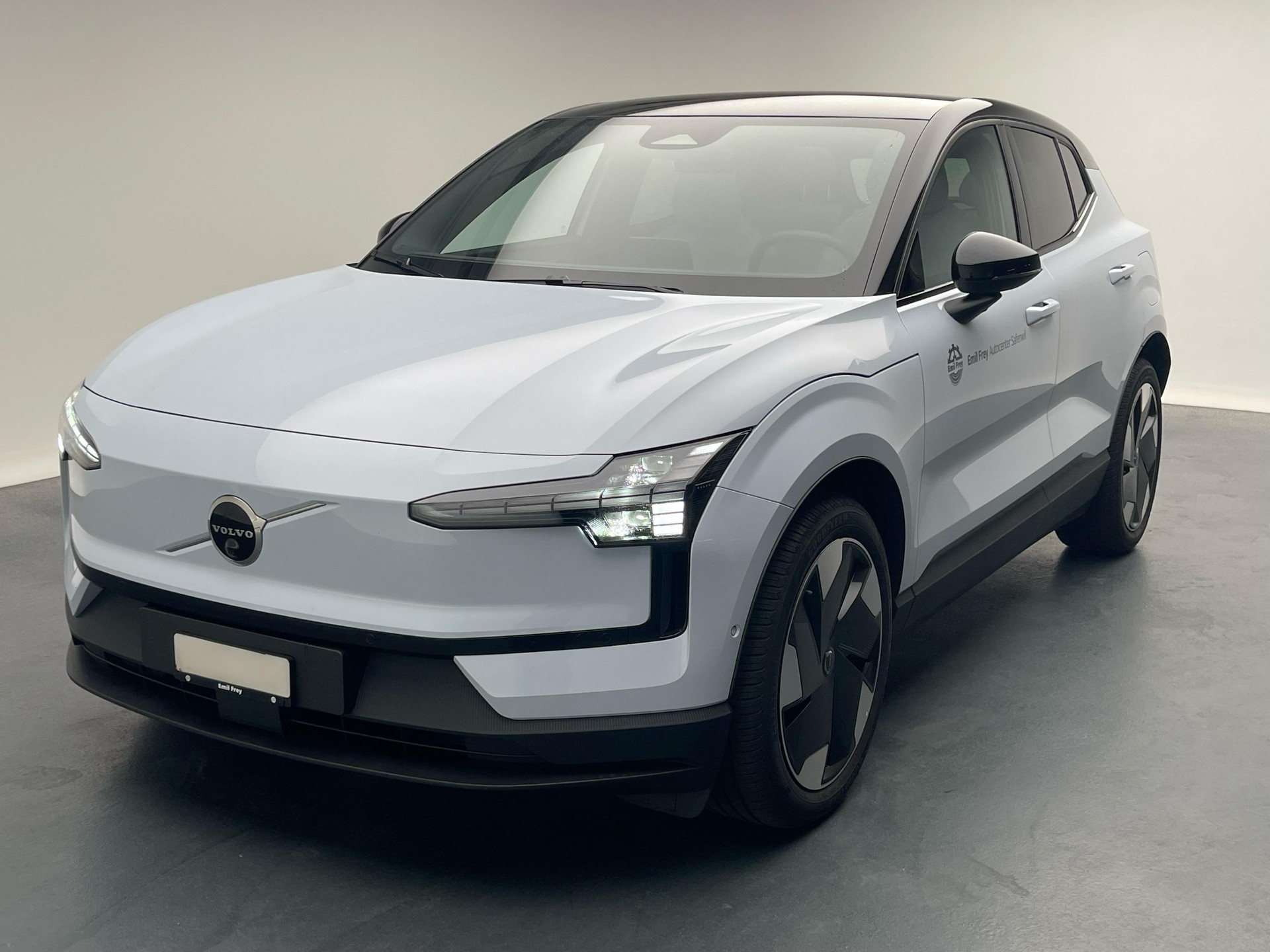 VOLVO EX30 E60 Twin Ultra Performance AWD-image-0