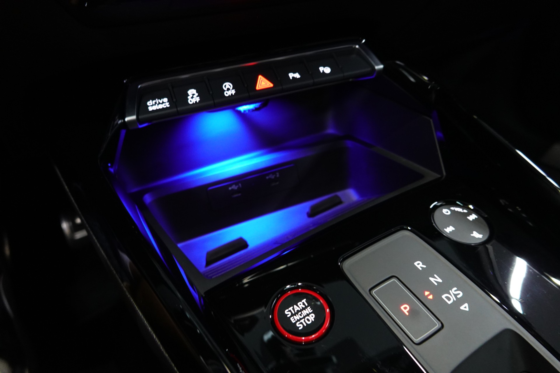 AUDI RS3 SPORTBACK 2.5 TSI QUATTRO S-TRONIC KEMORA EXCLUSIVE FULL ON TOP 20"-image-32
