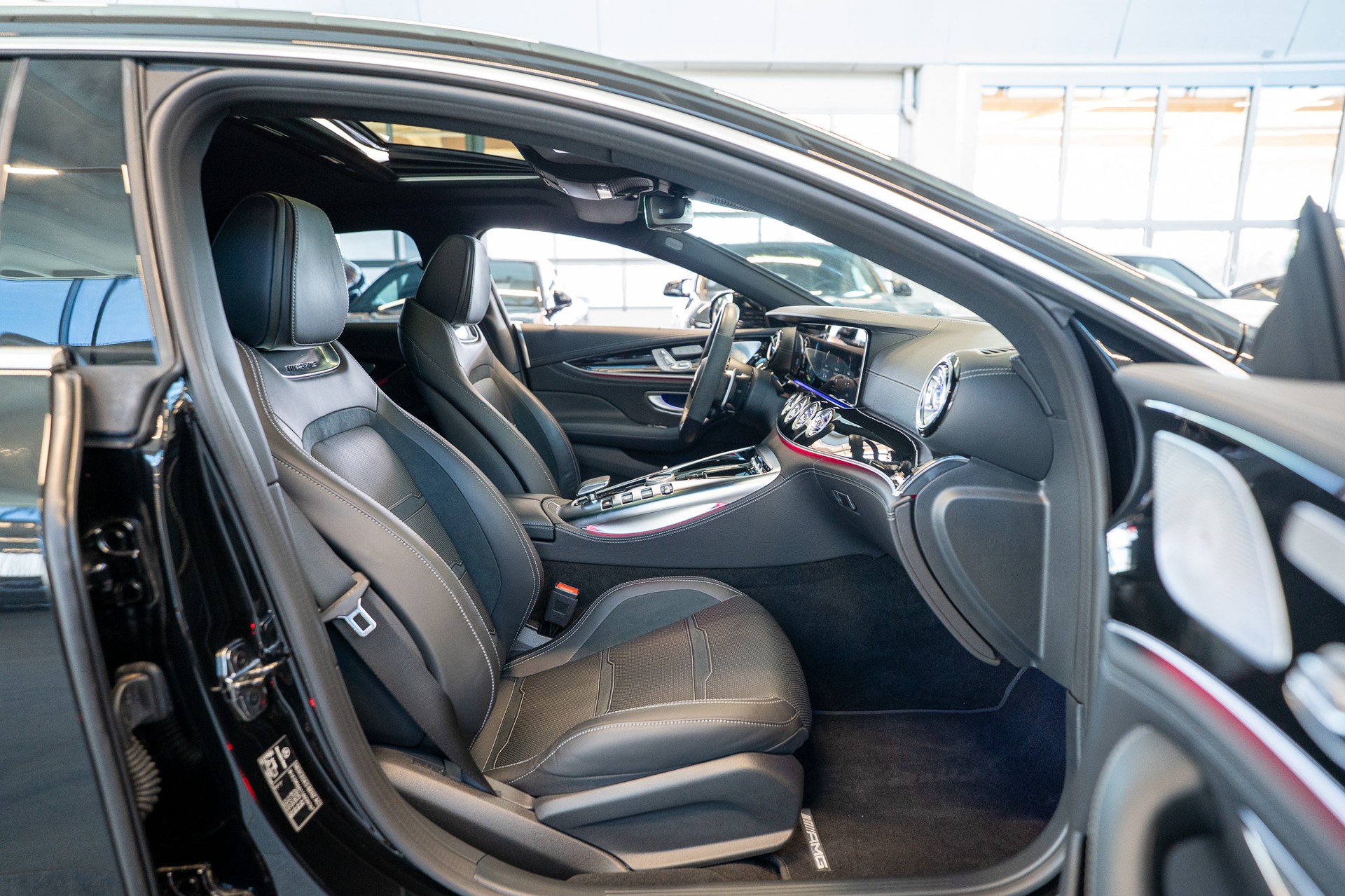 MERCEDES-BENZ AMG GT 53 4matic+ / Facelift / Carbon Keramik Bremsen / Glasdach / 360°Kamera /-image-15