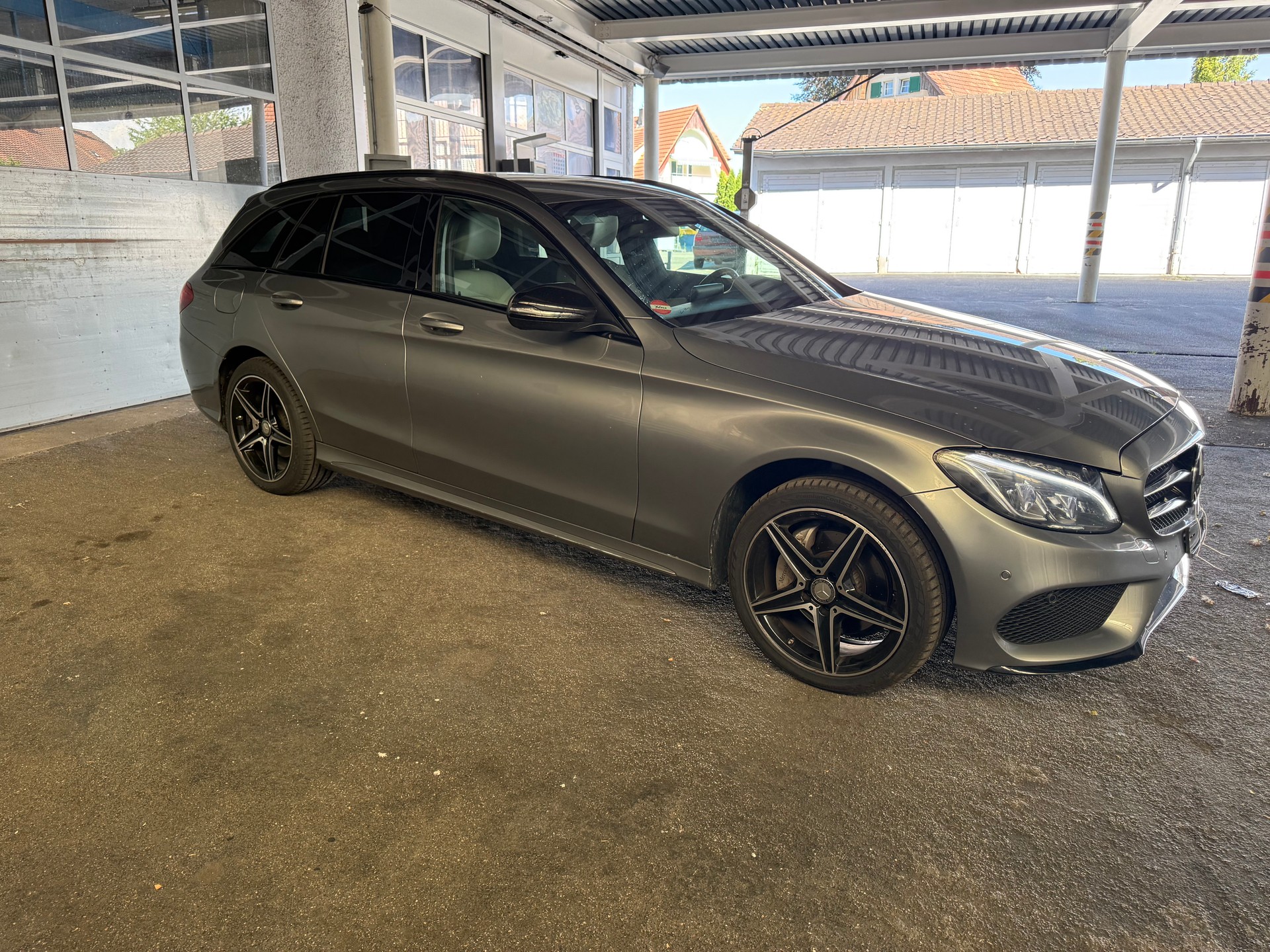 MERCEDES-BENZ C 220 BlueTEC AMG Line-image-0
