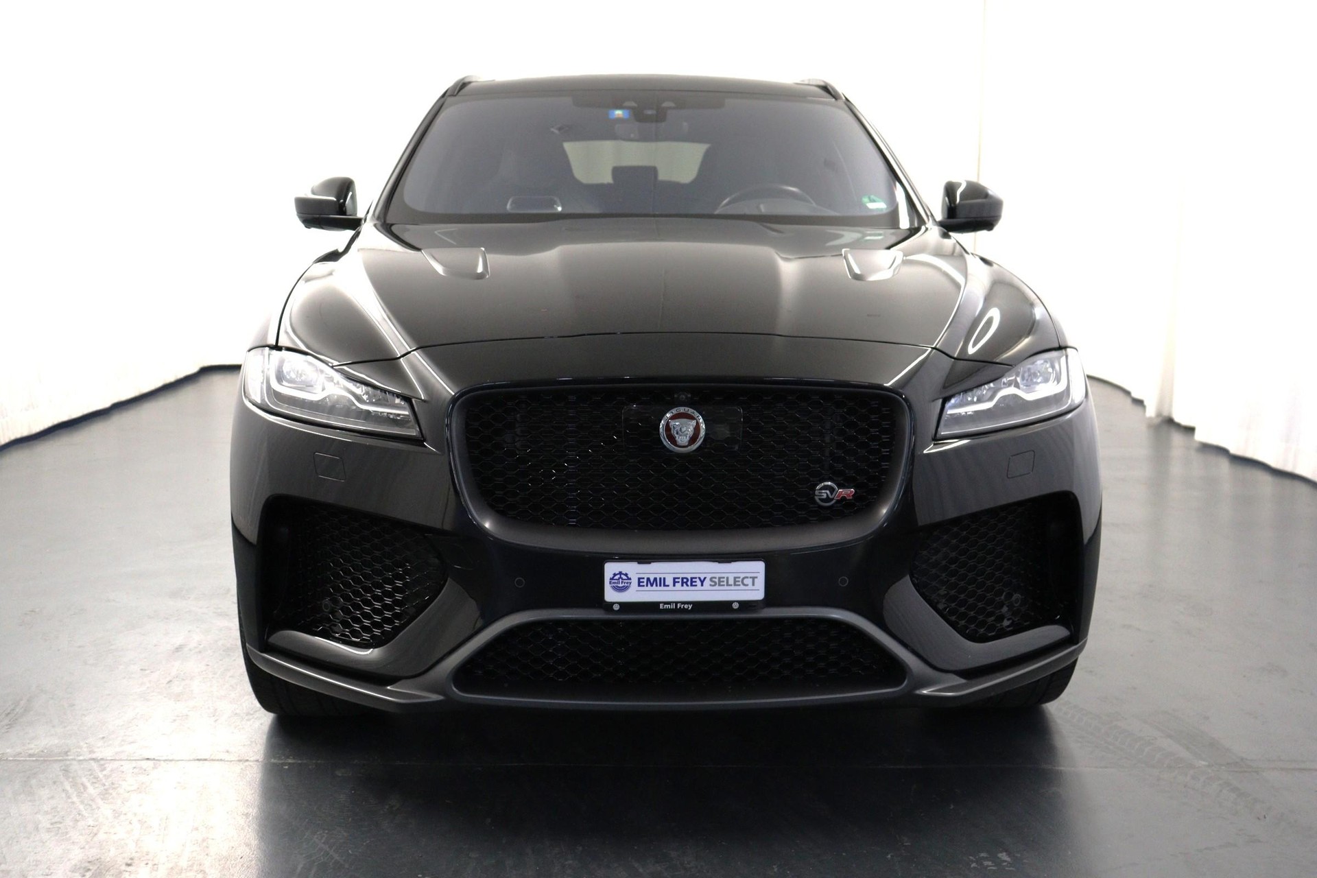 JAGUAR F-Pace 5.0 V8 SVR AWD-image-10