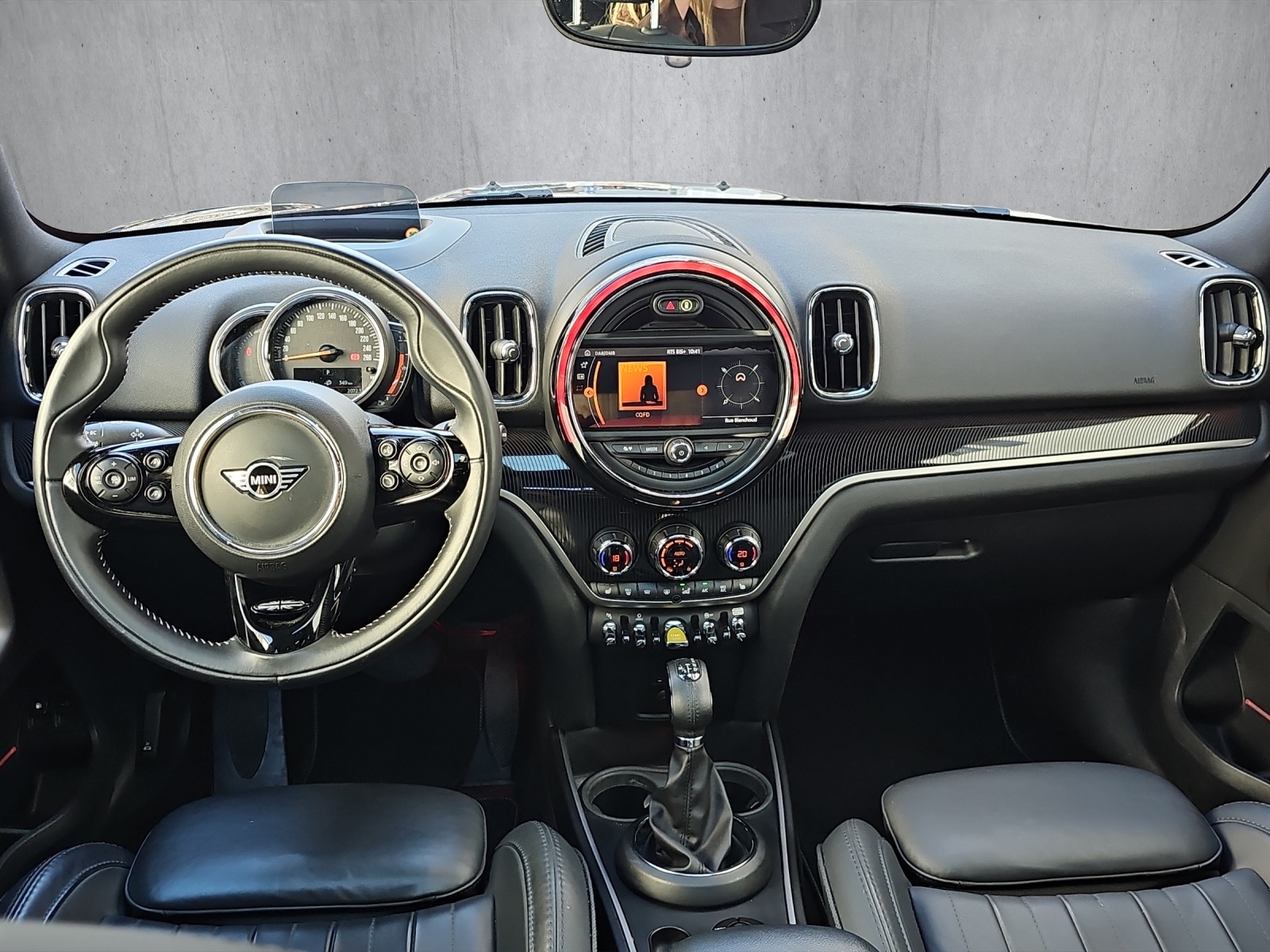 MINI Countryman Cooper S E ALL4 PHEV Steptronic-image-11