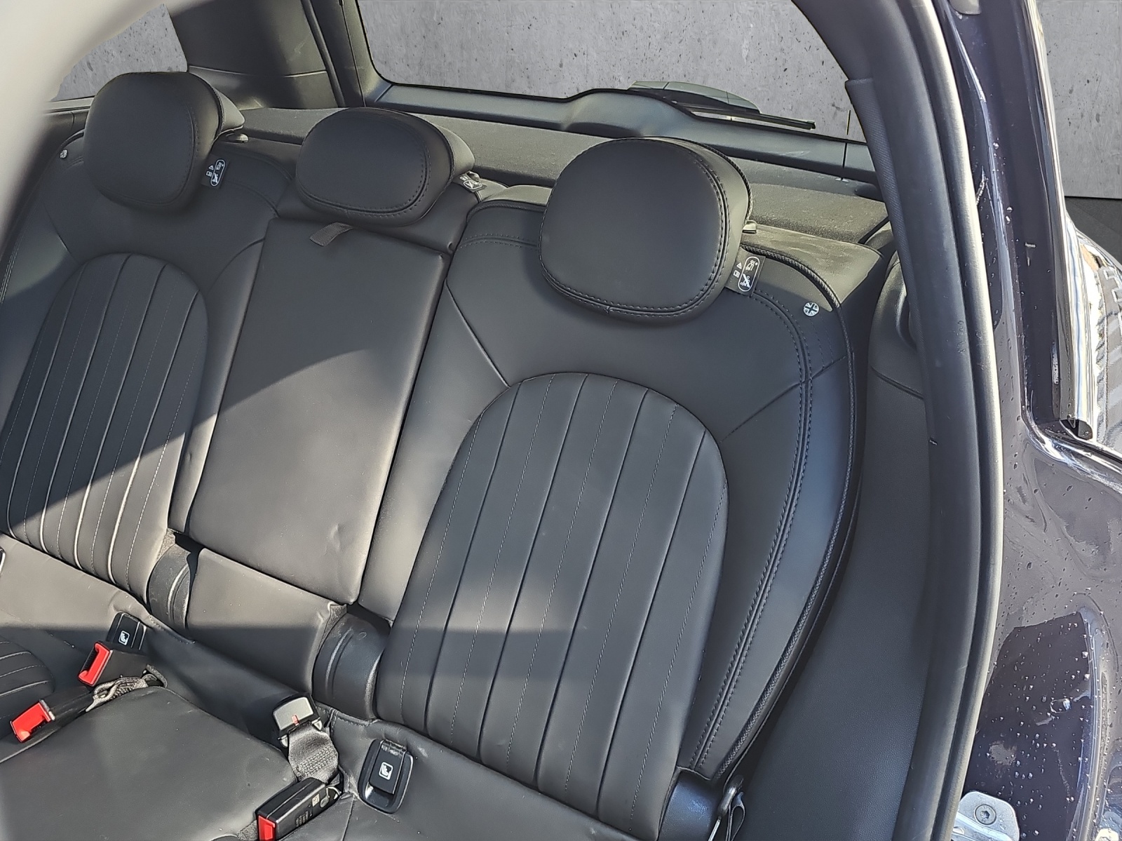 MINI Countryman Cooper S E ALL4 PHEV Steptronic-image-12