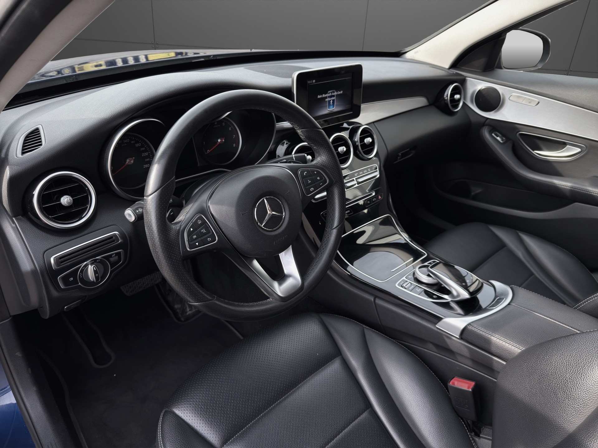 MERCEDES-BENZ C 180 Avantgarde 9G-Tronic-image-6