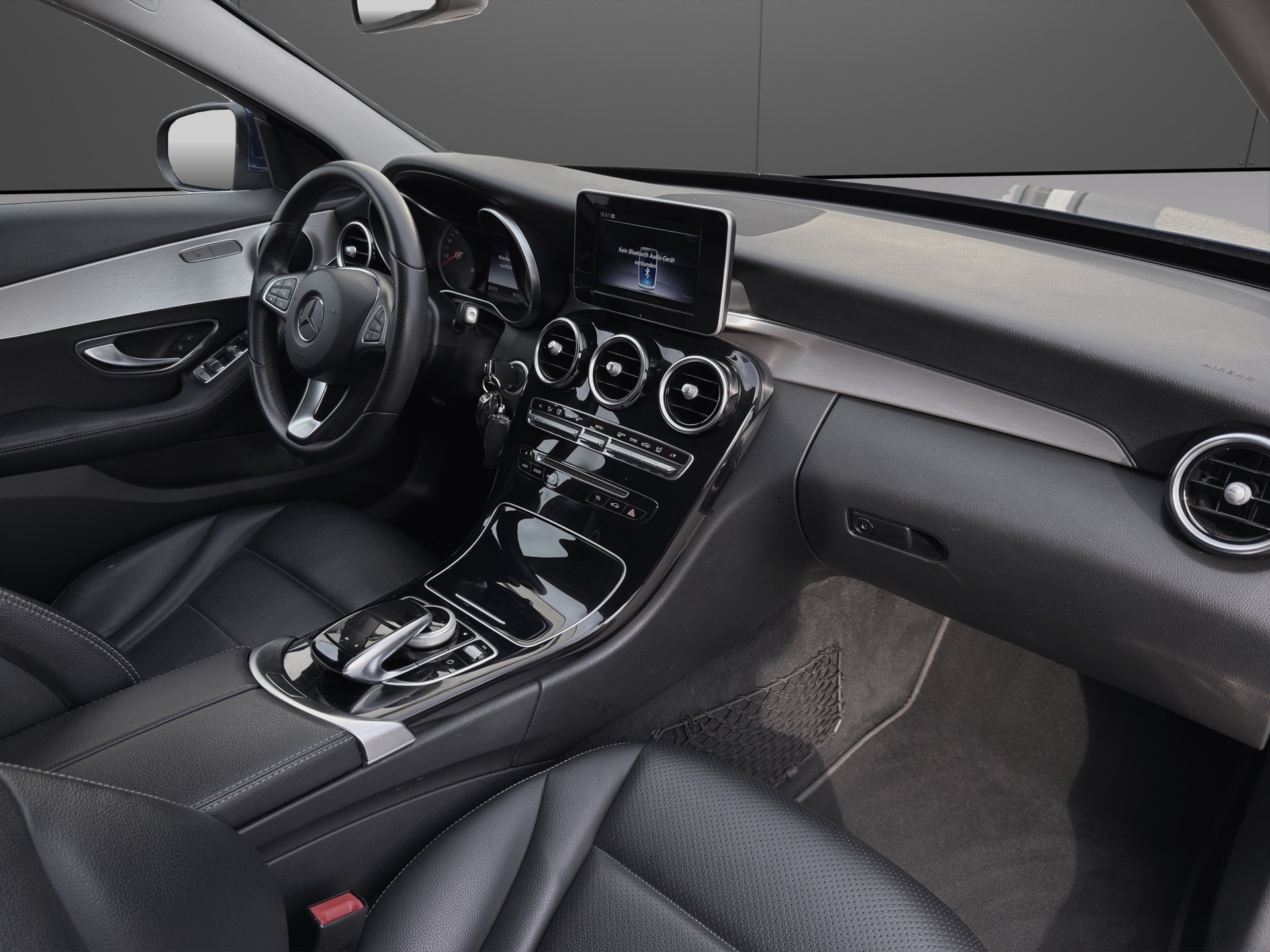 MERCEDES-BENZ C 180 Avantgarde 9G-Tronic-image-10