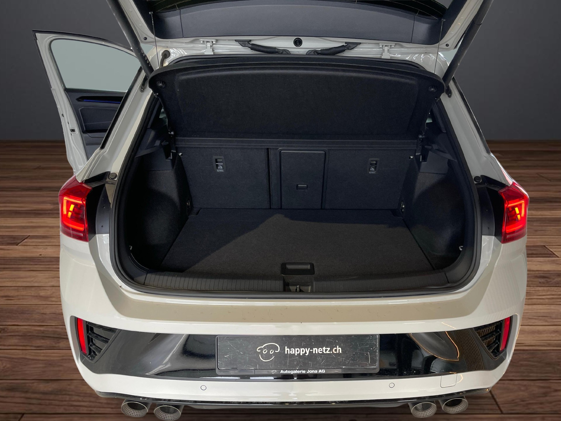 VW T-Roc 2.0 TSI R DSG 4motion-image-8