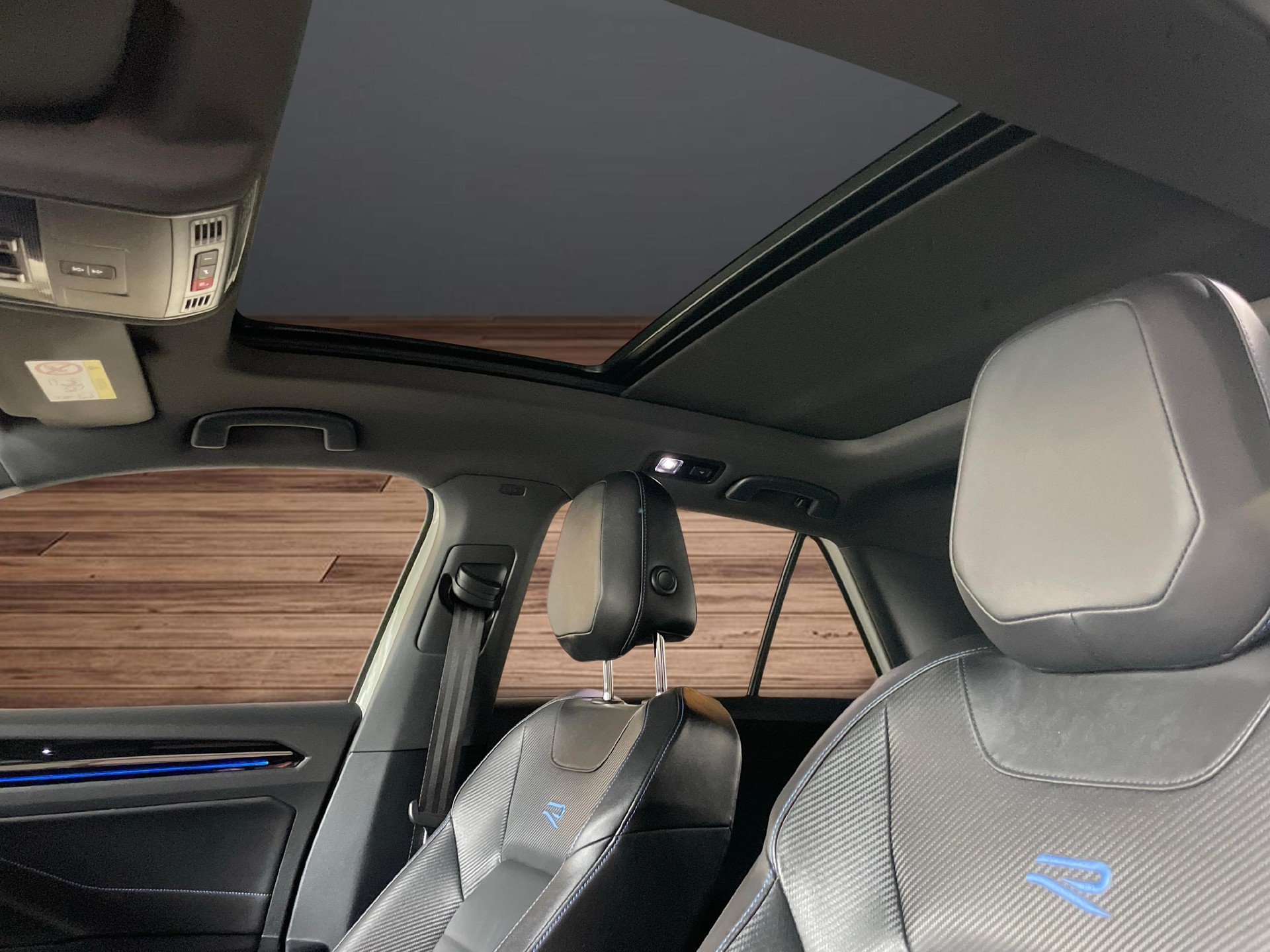 VW T-Roc 2.0 TSI R DSG 4motion-image-9