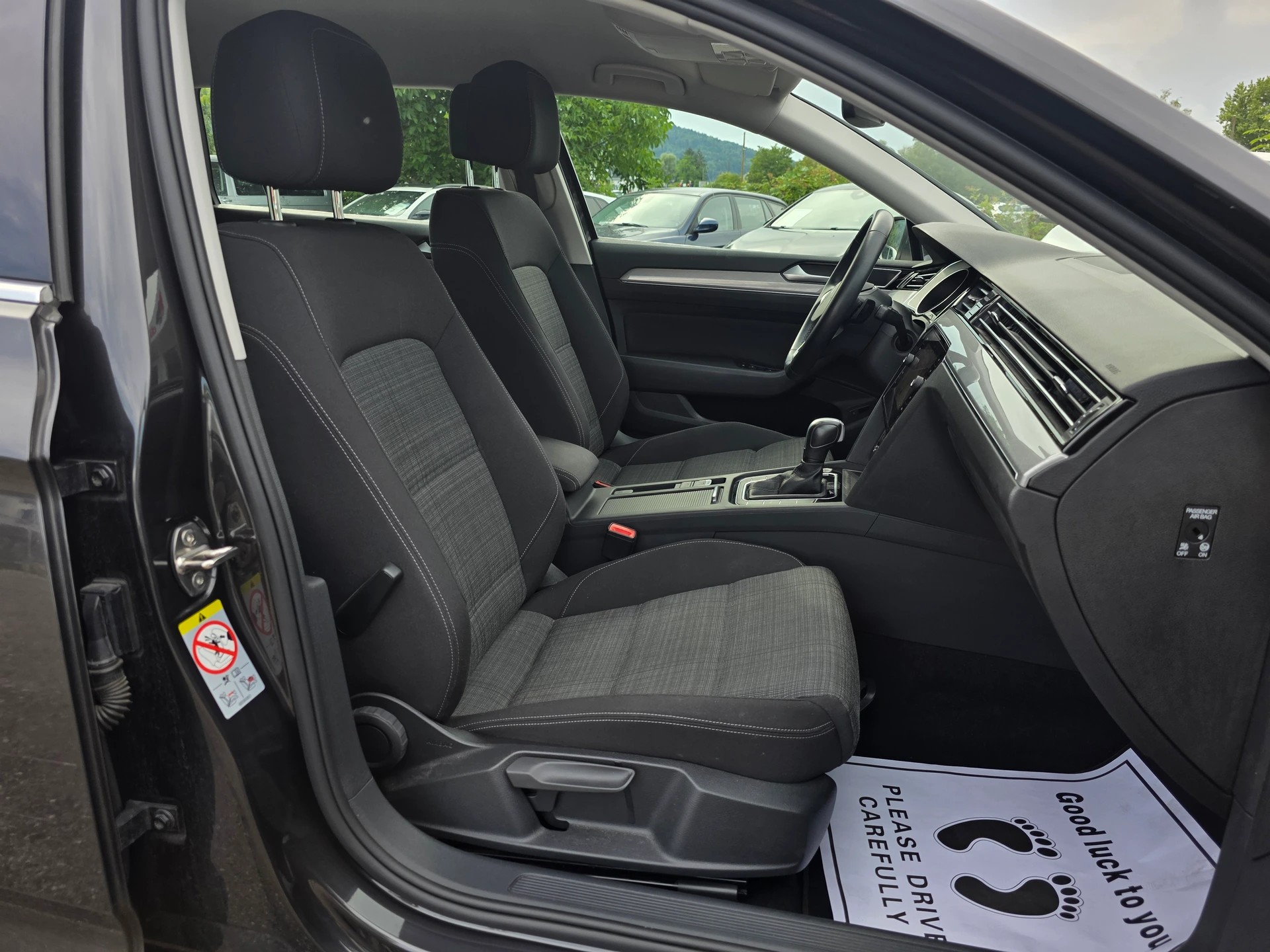 VW Passat 2.0 TDI BMT Business DSG * CH-Fahrzeug * inkl. 1 Jahr Garantie *-image-15
