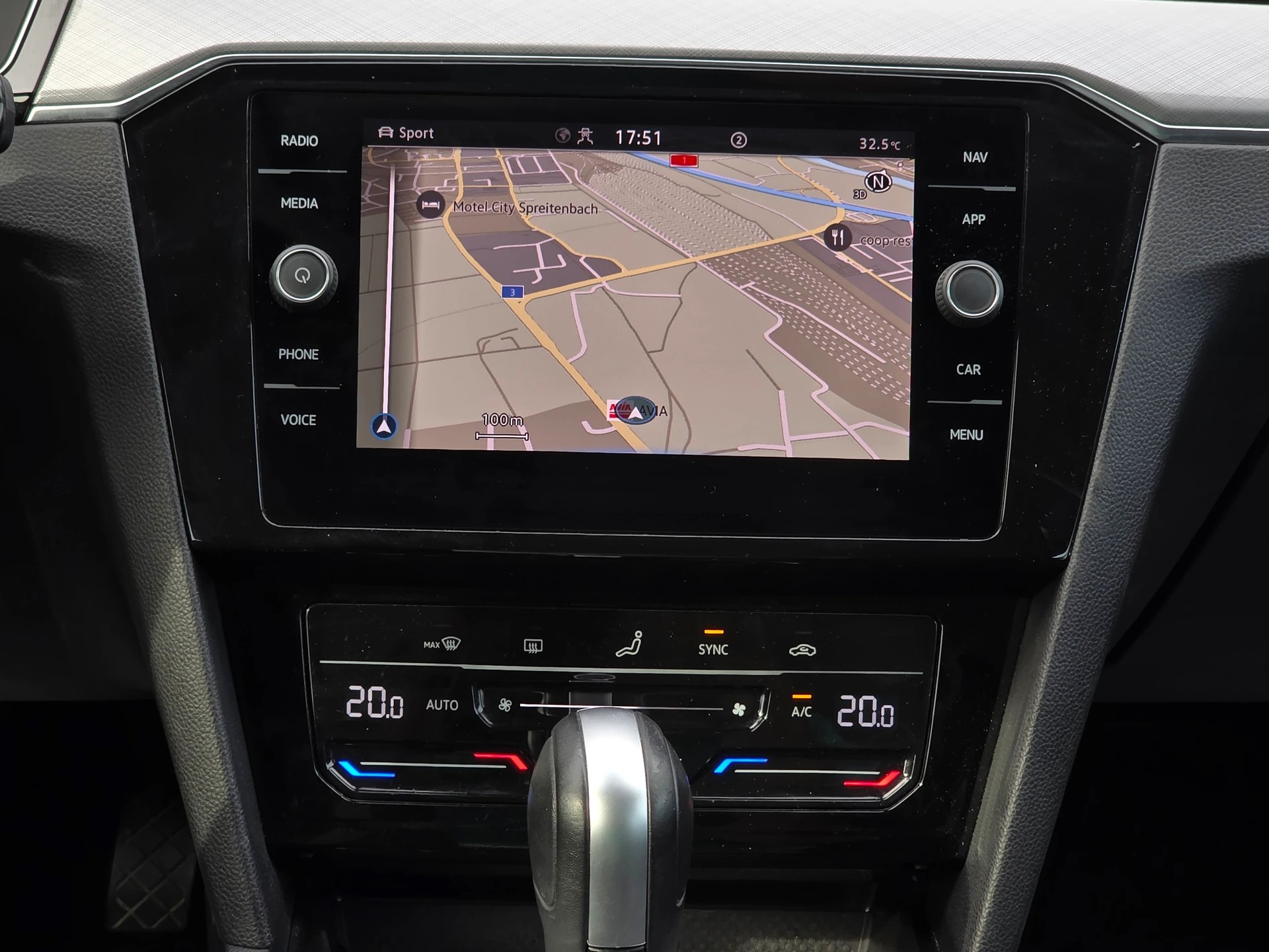 VW Passat 2.0 TDI BMT Business DSG * CH-Fahrzeug * inkl. 1 Jahr Garantie *-image-13