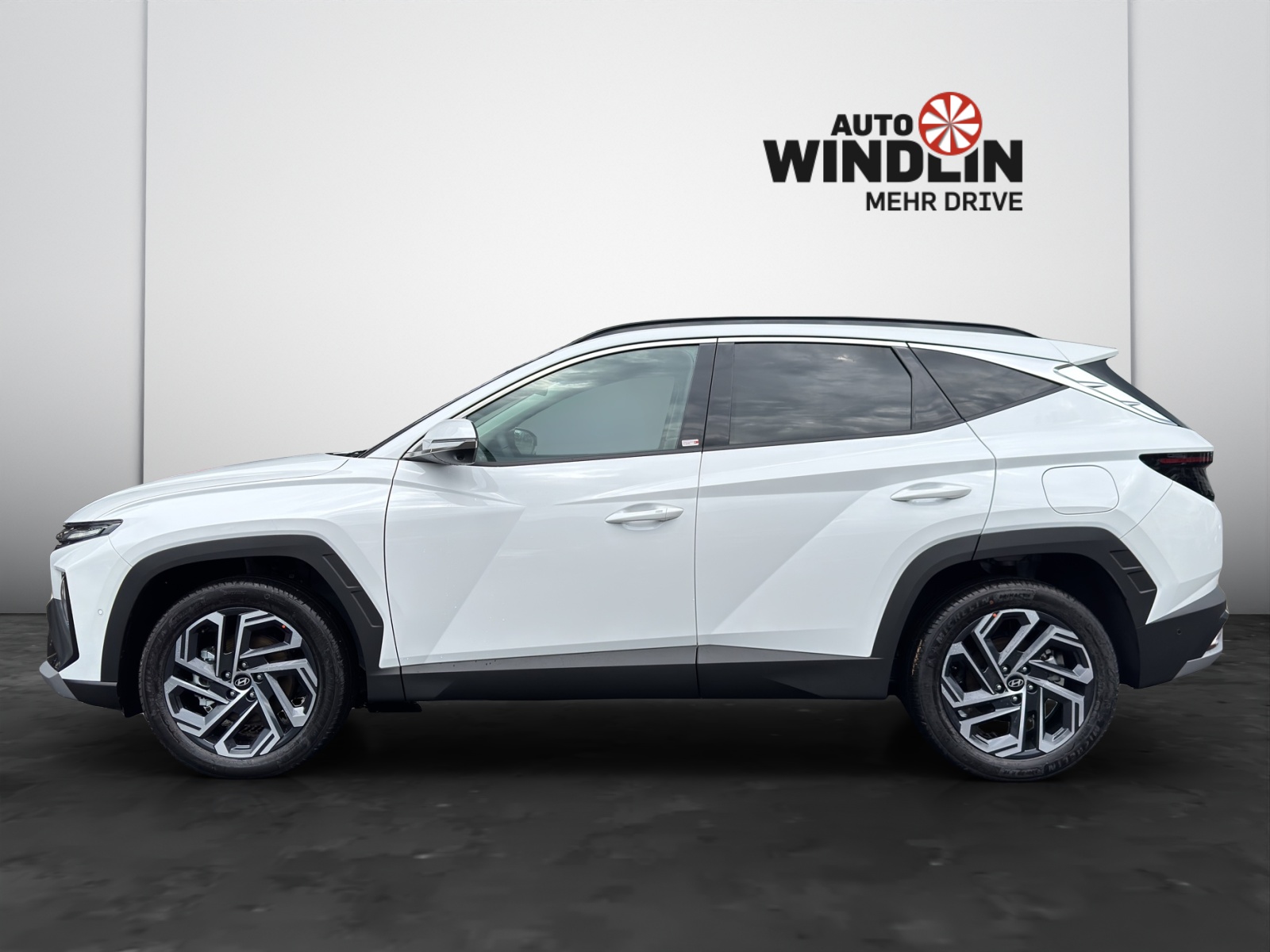 HYUNDAI Tucson 1.6 T-GDi HEV Vertex Swiss Edition 4WD MY27-showroom-element-3