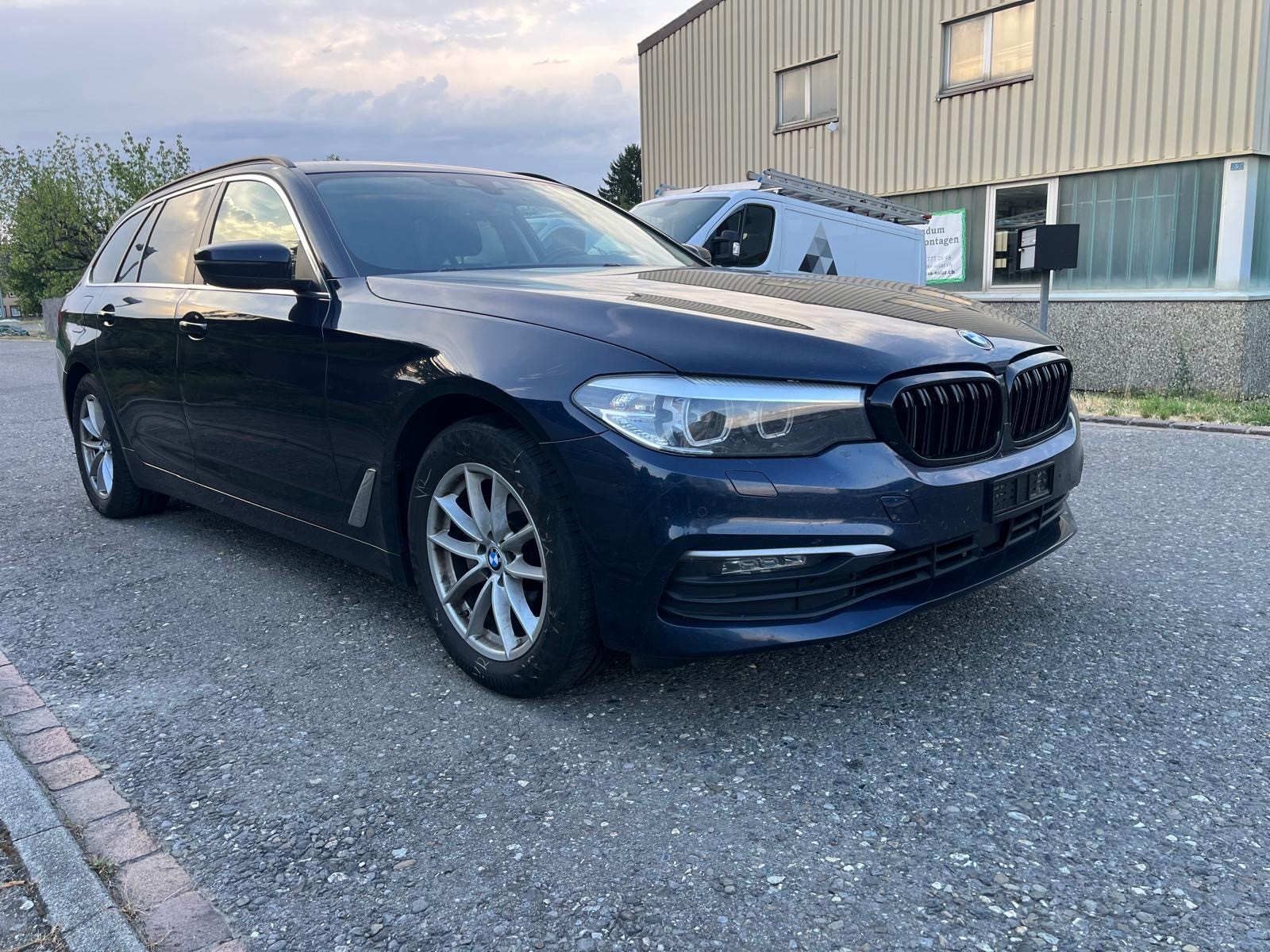 BMW 520d Touring Steptronic-image-2