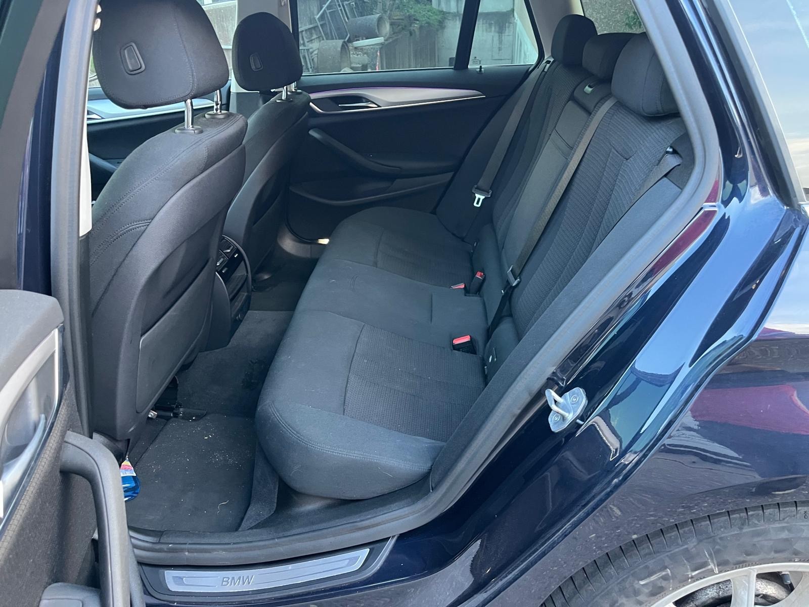 BMW 520d Touring Steptronic-image-12