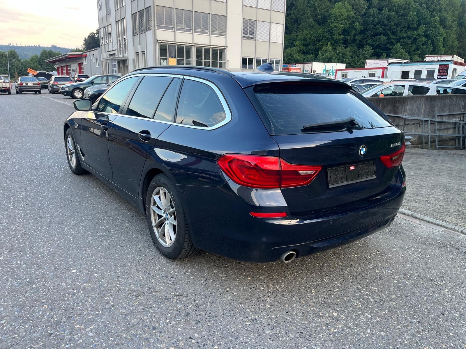 BMW 520d Touring Steptronic-image-5
