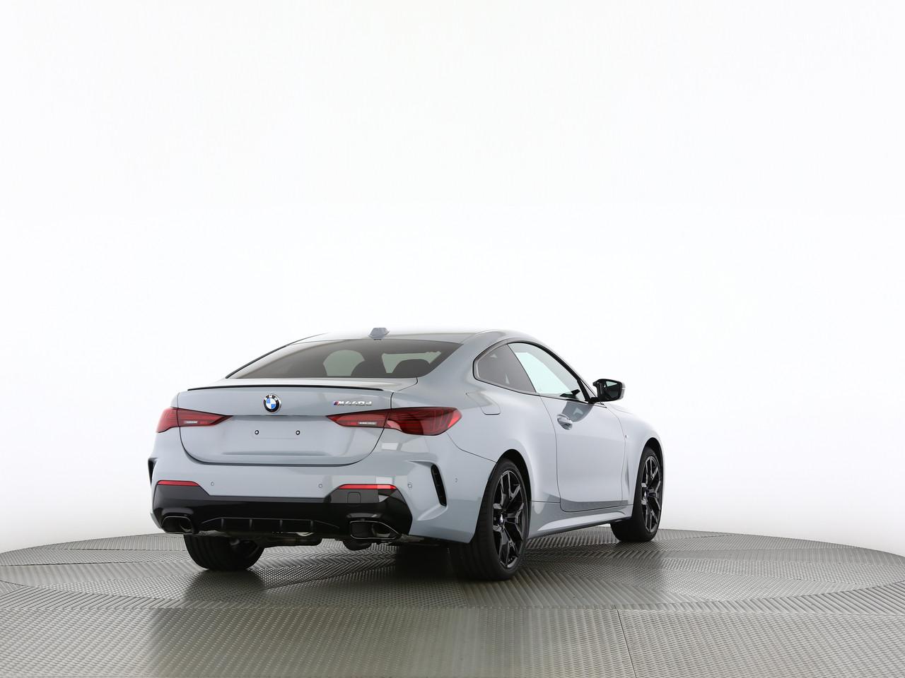 BMW M440d xDrive Coupé-image-12