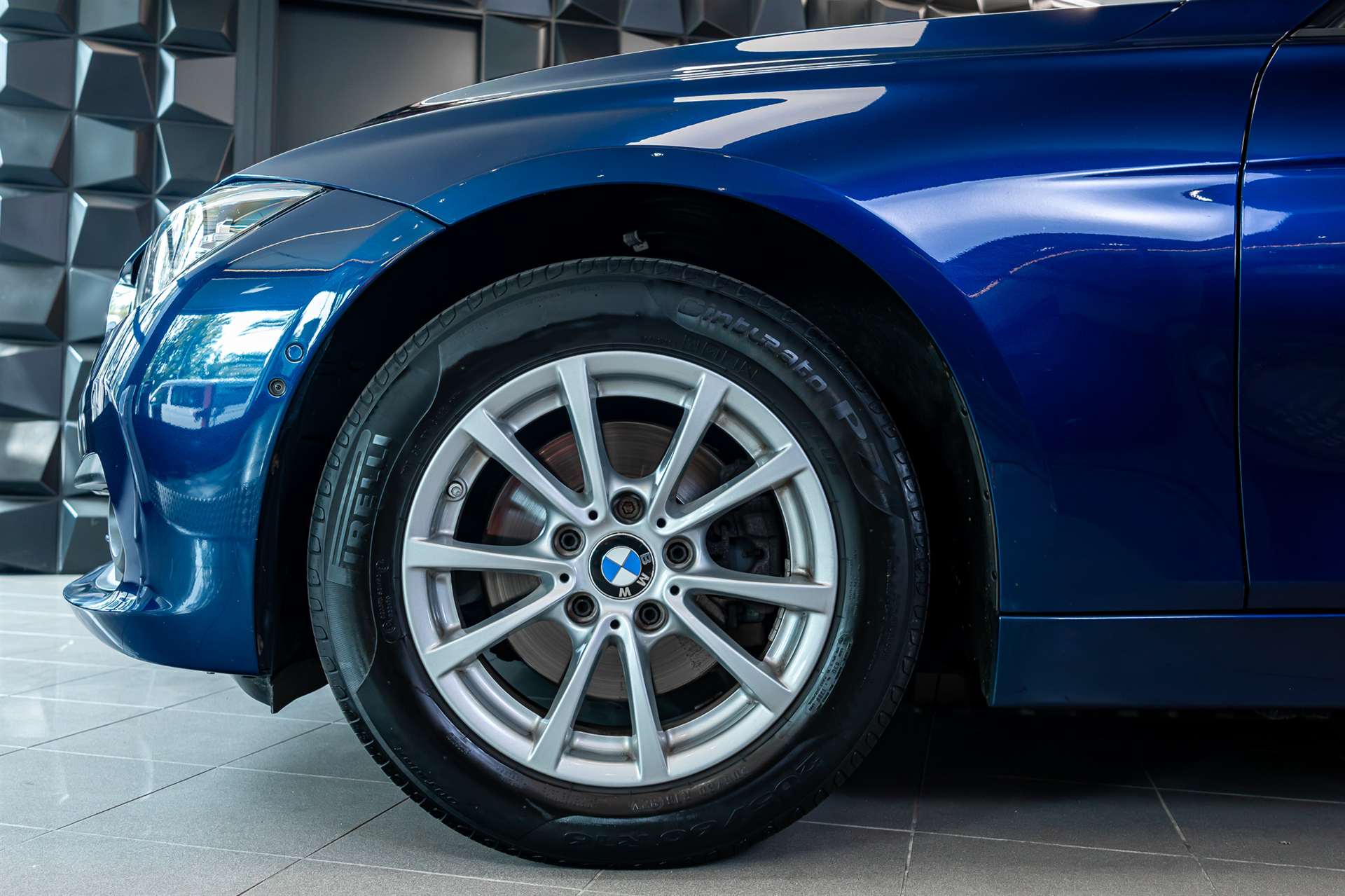 BMW 320d xDrive Touring-image-25