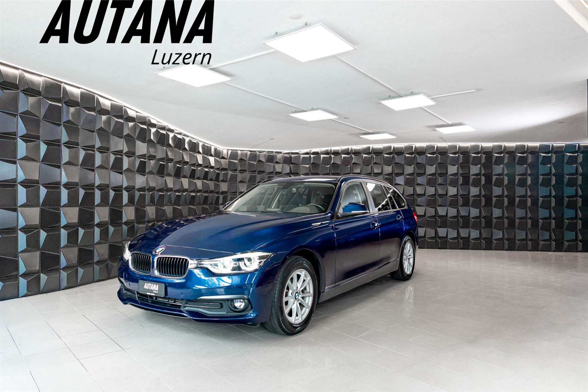 BMW 320d xDrive Touring-image-0