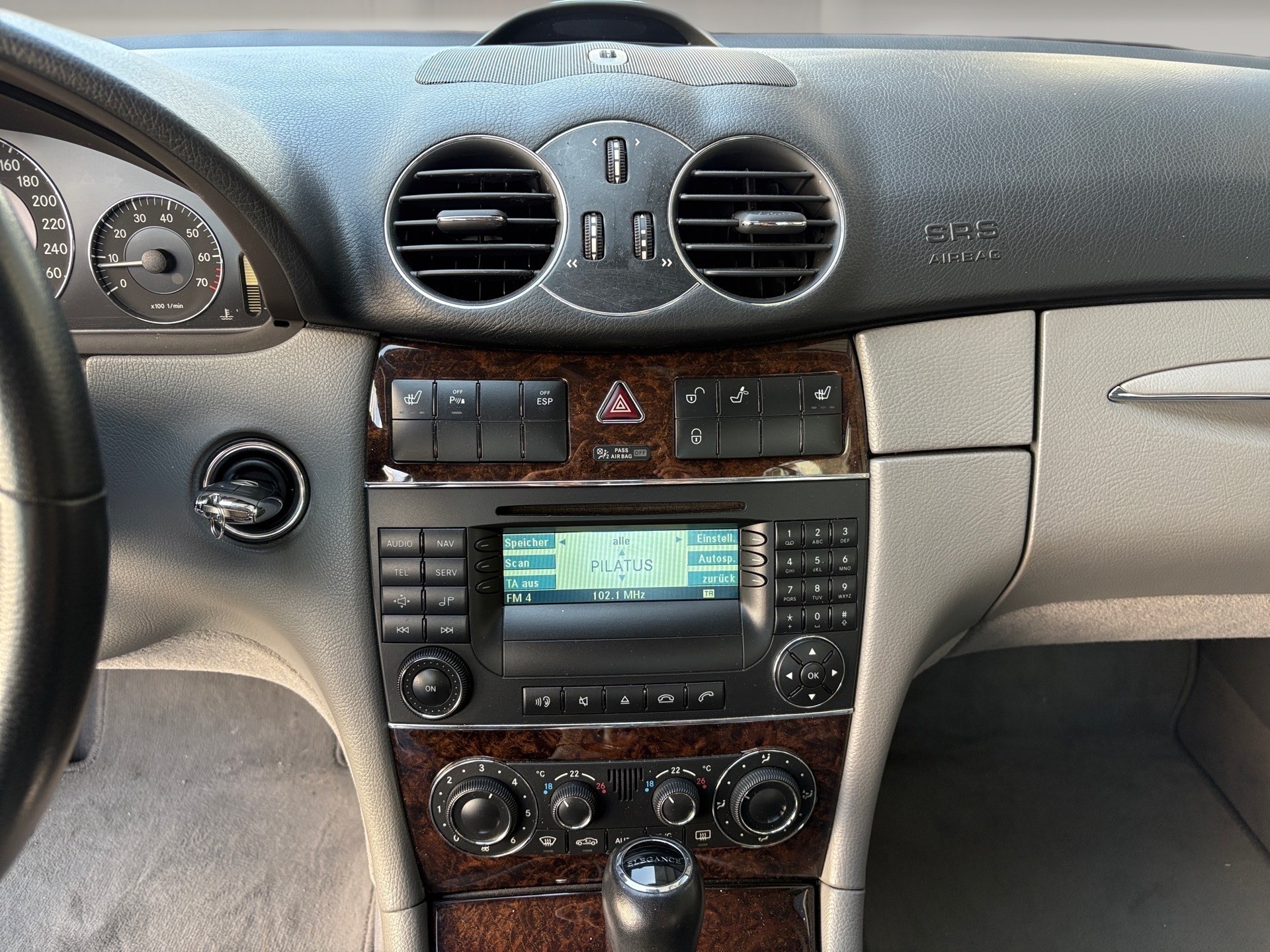 MERCEDES-BENZ CLK 200 Kompressor Elégance-image-11