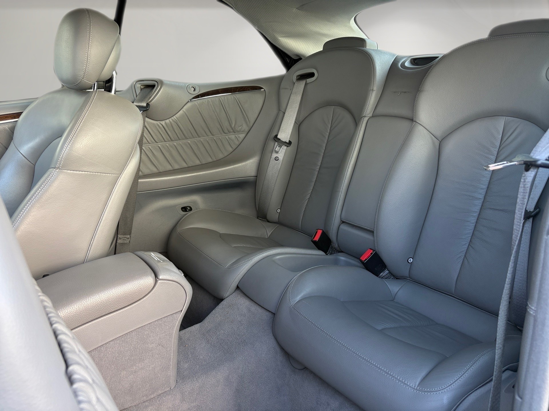MERCEDES-BENZ CLK 200 Kompressor Elégance-image-13