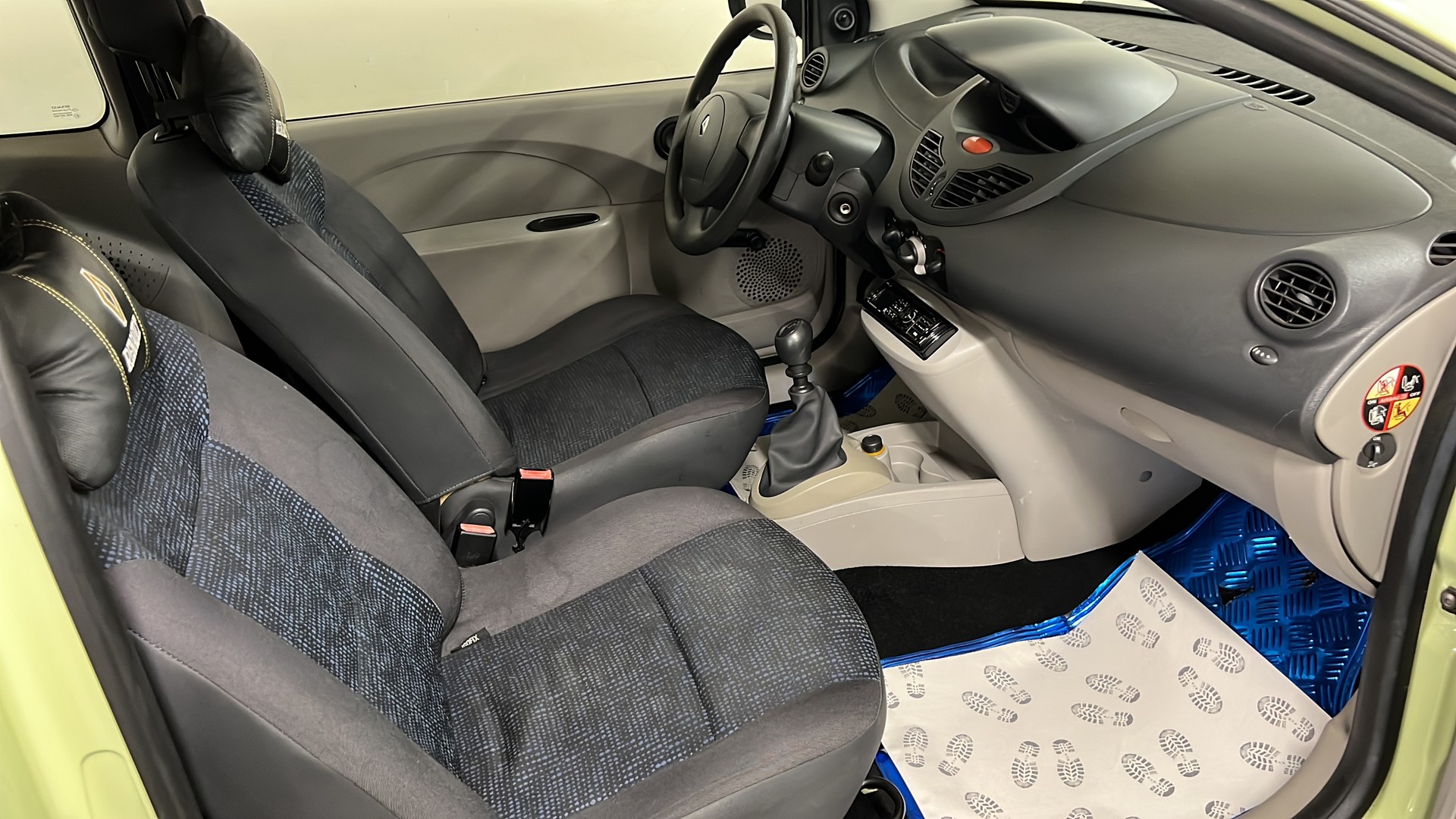 RENAULT Twingo 1.2 Authentique-image-8