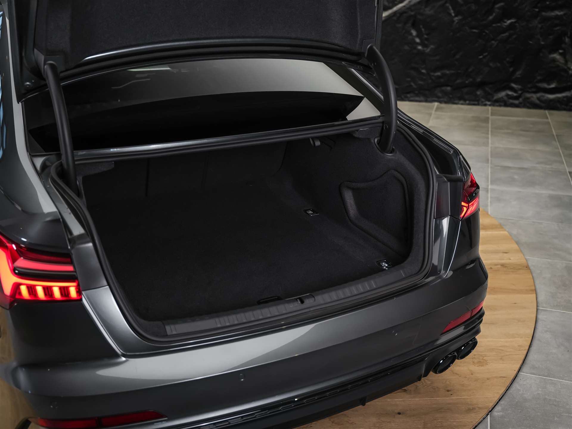 AUDI S6 Limousine 3.0 TDI quattro tiptronic *Head Up*Matrix LED Scheinwerfer*Bang&Olufsen*-image-46