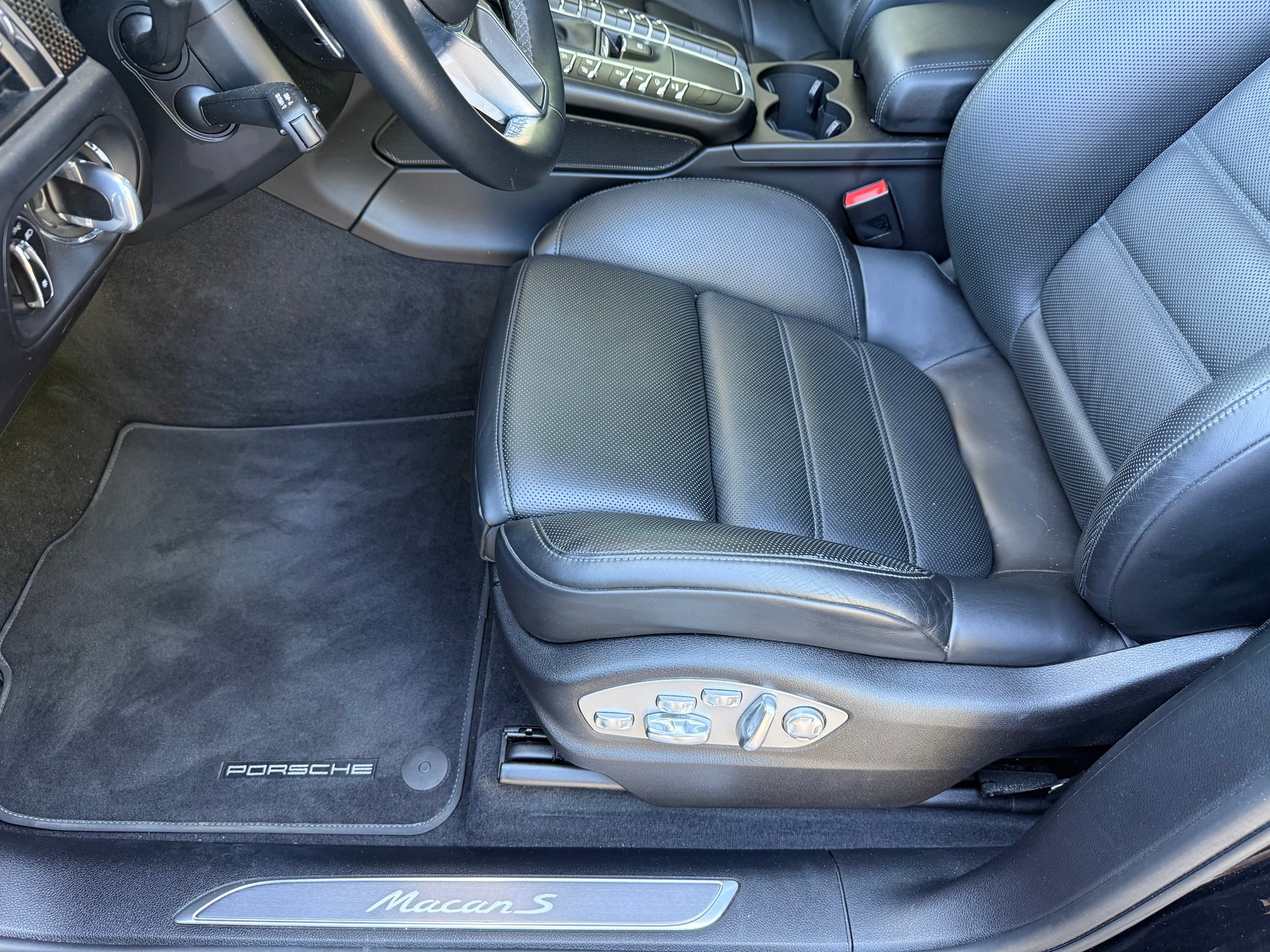 PORSCHE Macan S PDK-image-9