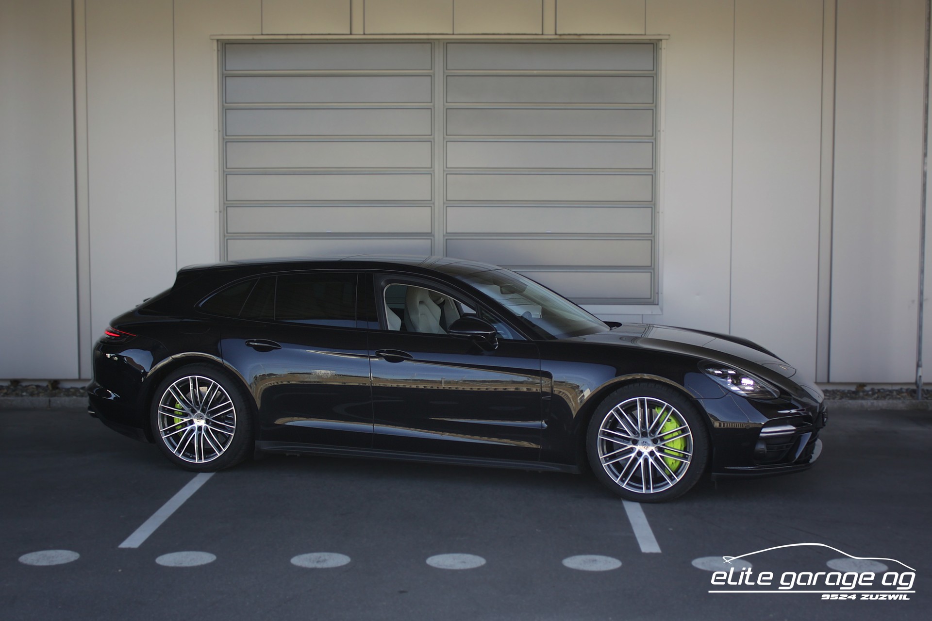 PORSCHE Panamera Turbo S E-Hybrid Sport Turismo PDK-image-6