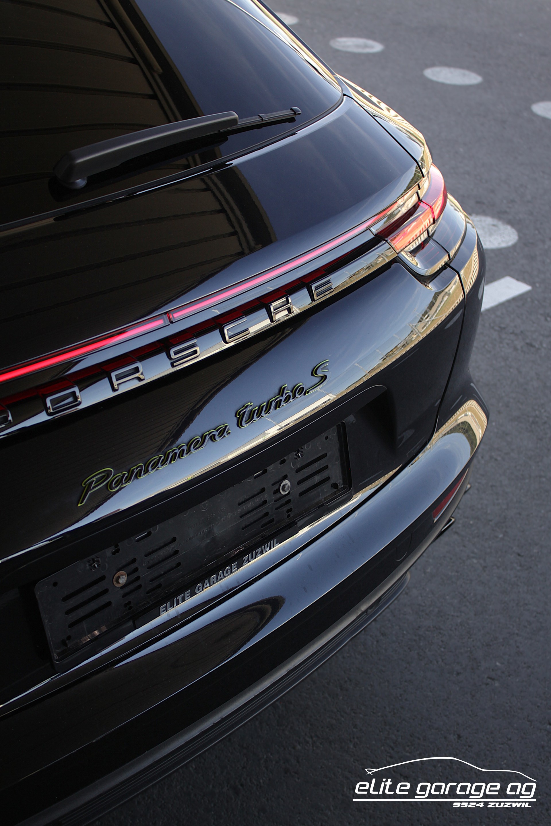 PORSCHE Panamera Turbo S E-Hybrid Sport Turismo PDK-image-12