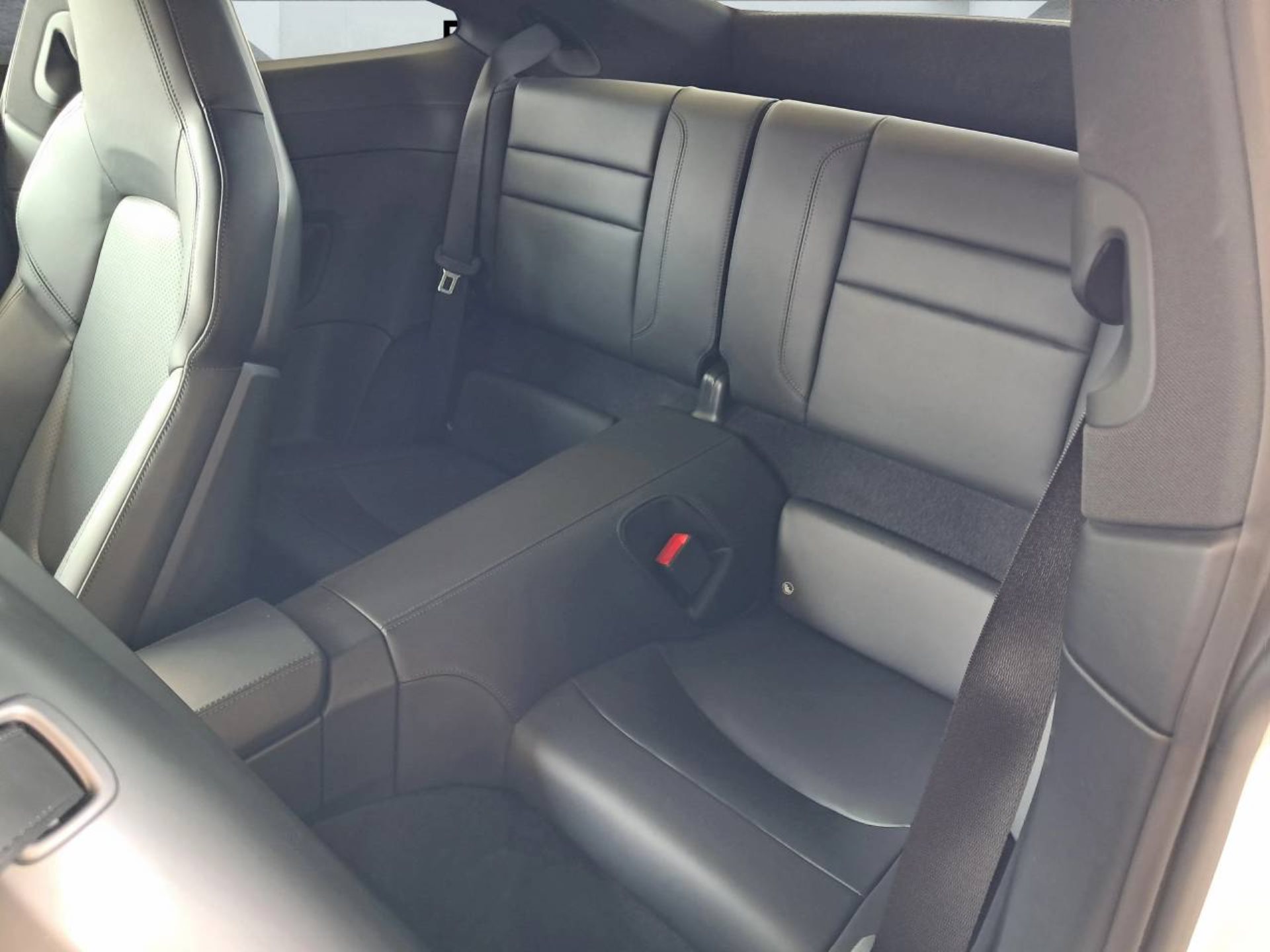 PORSCHE 911 Carrera S-image-15