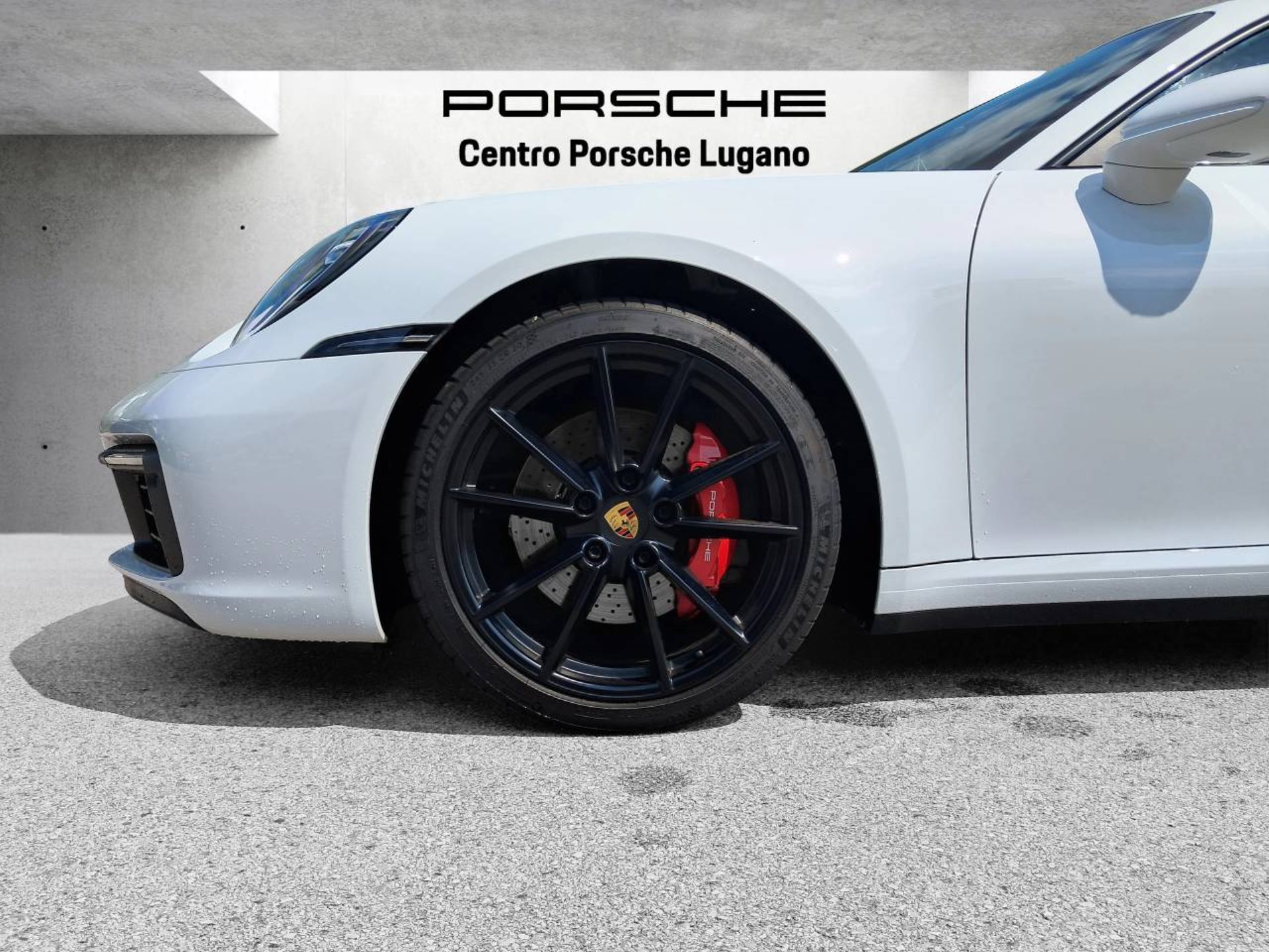PORSCHE 911 Carrera S-image-11