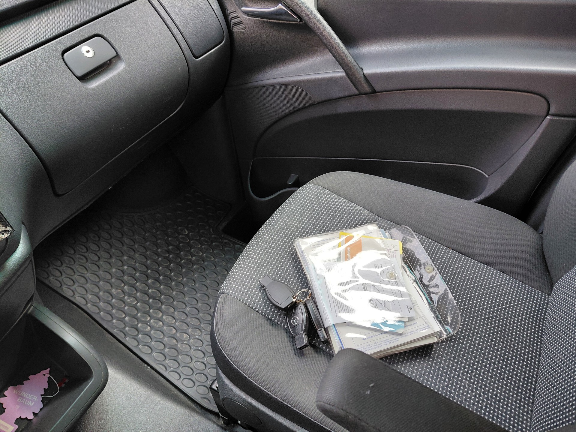 MERCEDES-BENZ Vito 113 CDI Blue Efficiency A-image-12