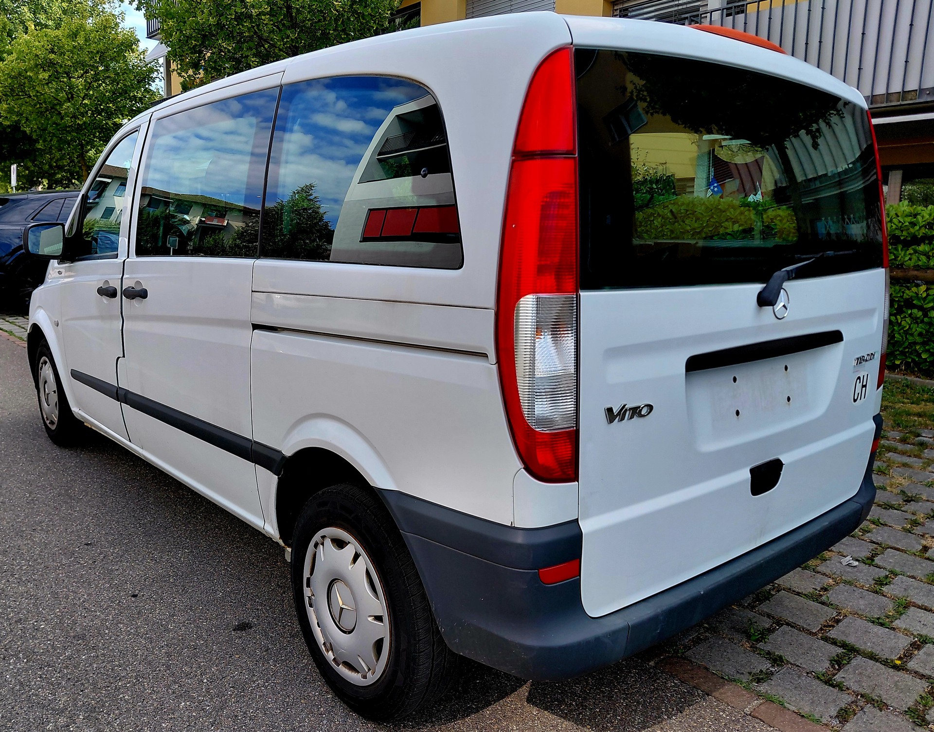 MERCEDES-BENZ Vito 113 CDI Blue Efficiency A-image-4