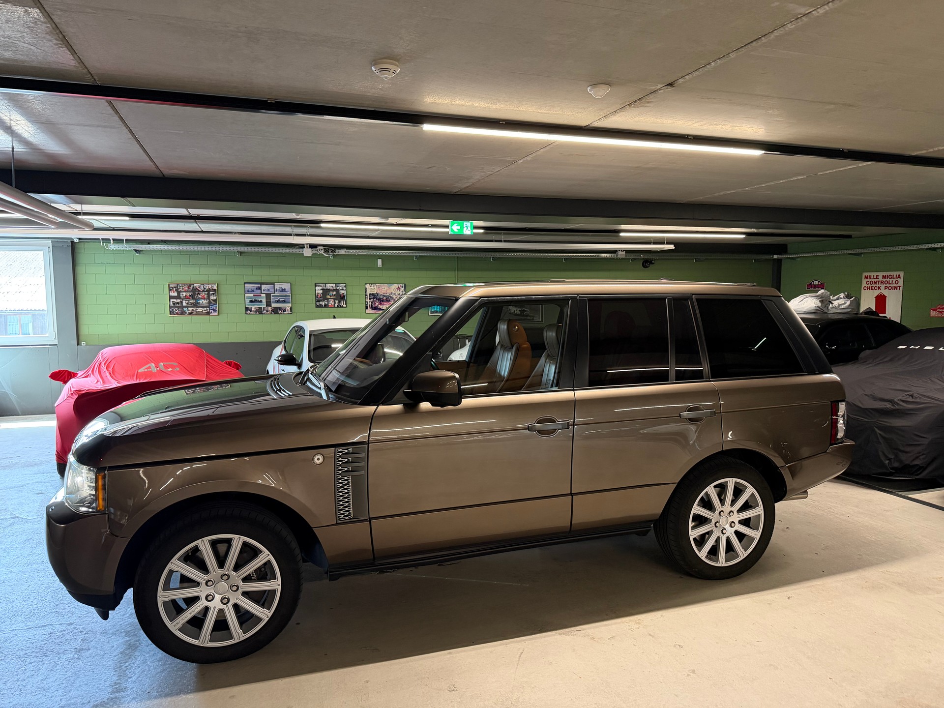 LAND ROVER Range Rover Vogue 5.0 SC Autobiography-image-1
