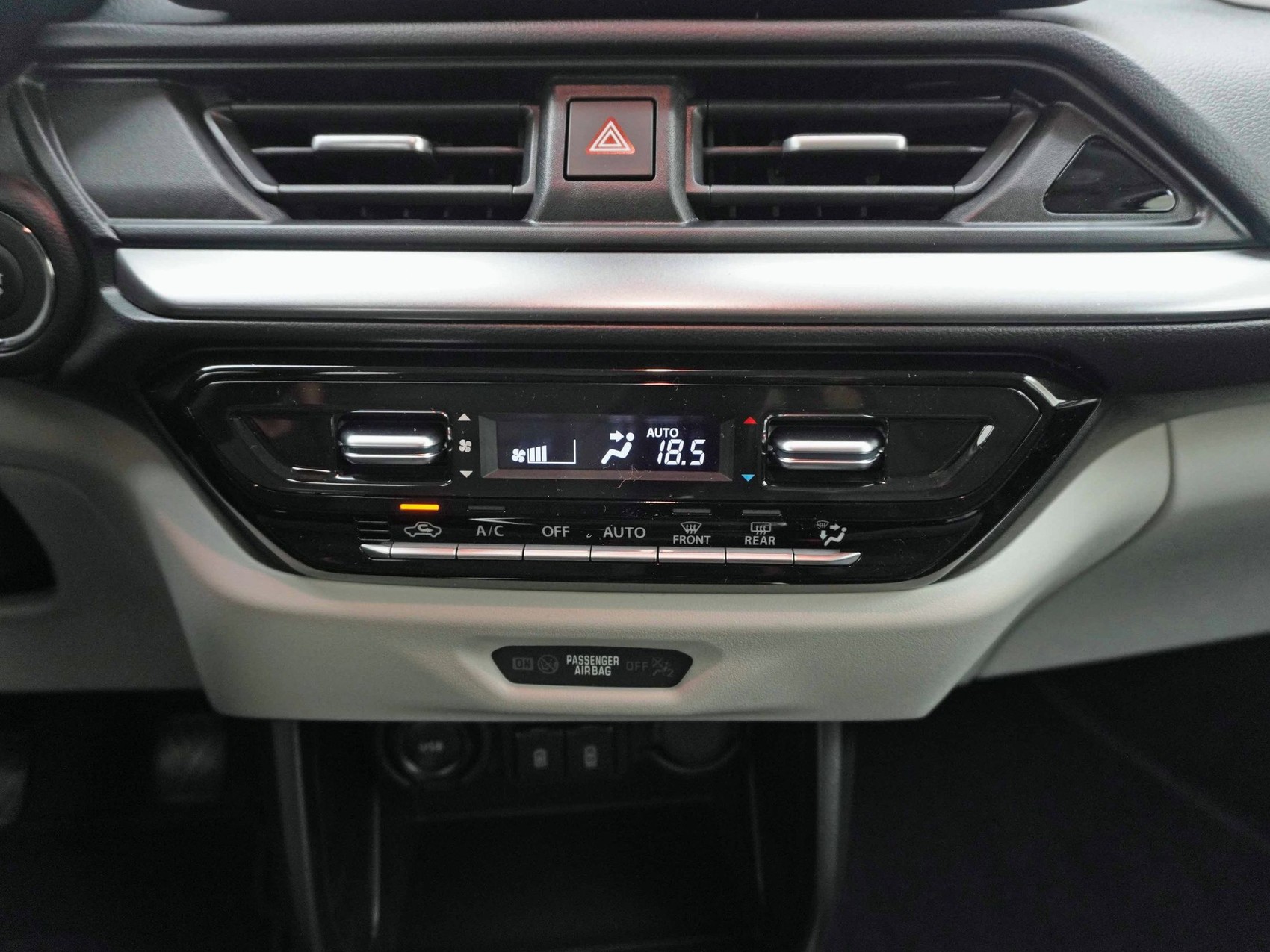 SUZUKI Swift 1.2 Piz Sulai Top Hybrid 4x4-image-16