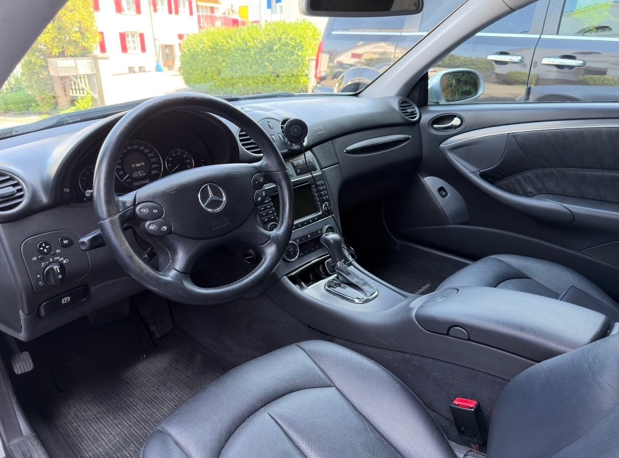 MERCEDES-BENZ CLK 320 V6 Avantgarde AMG Line-image-3