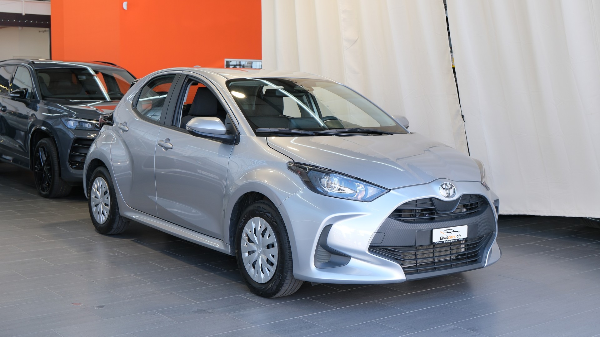 TOYOTA Yaris 1.5 Comfort e-CVT-image-26