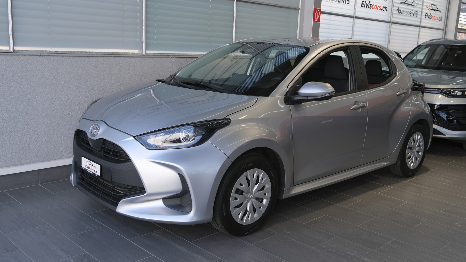 TOYOTA Yaris 1.5 Comfort e-CVT-image-8