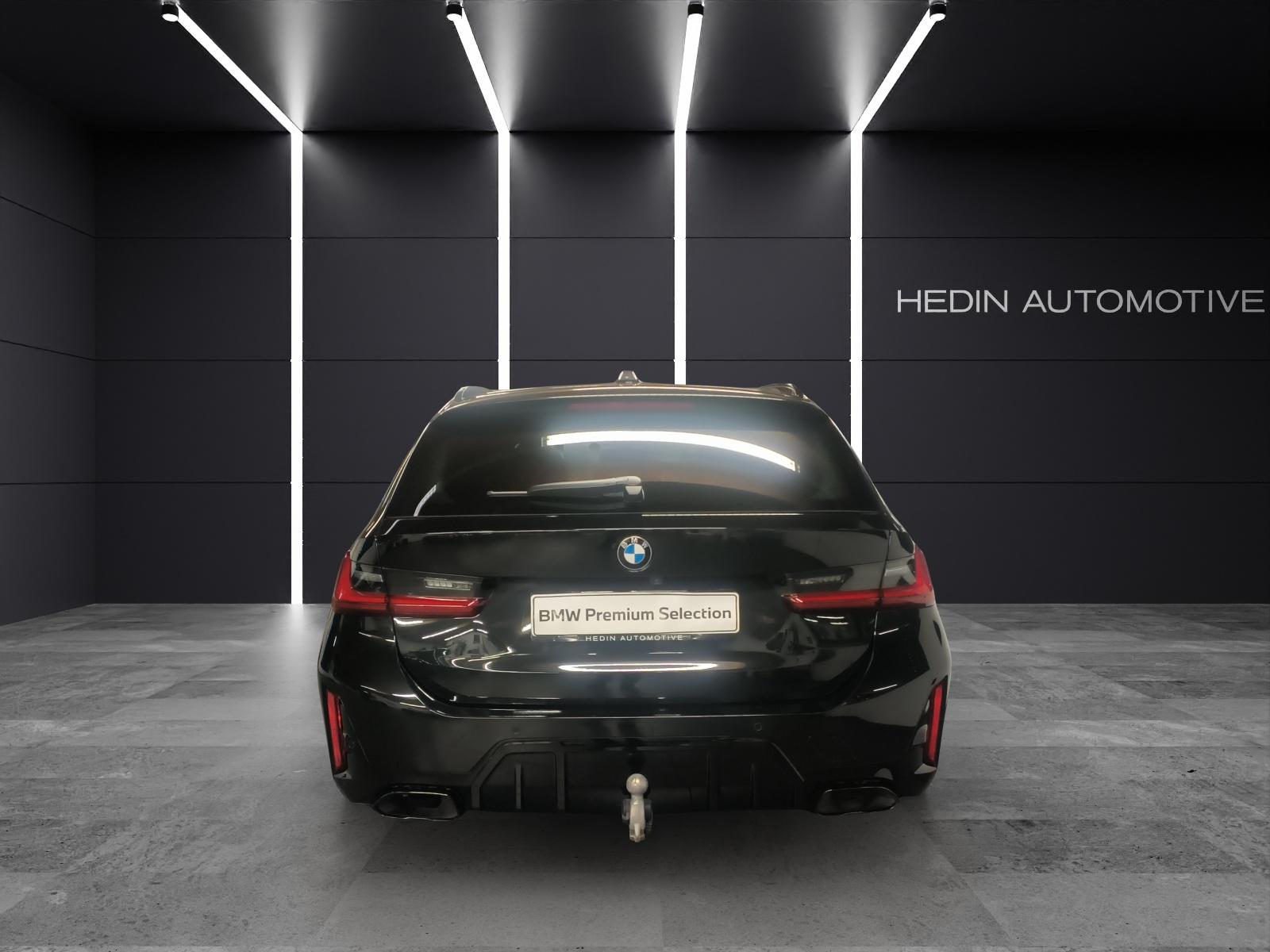 BMW M340i xDrive Touring-showroom-element-3