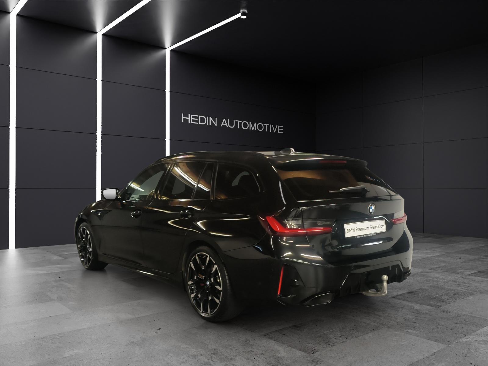 BMW M340i xDrive Touring-showroom-element-2