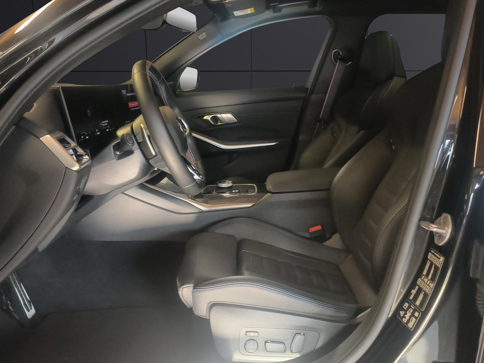 BMW M340i xDrive Touring-image-11