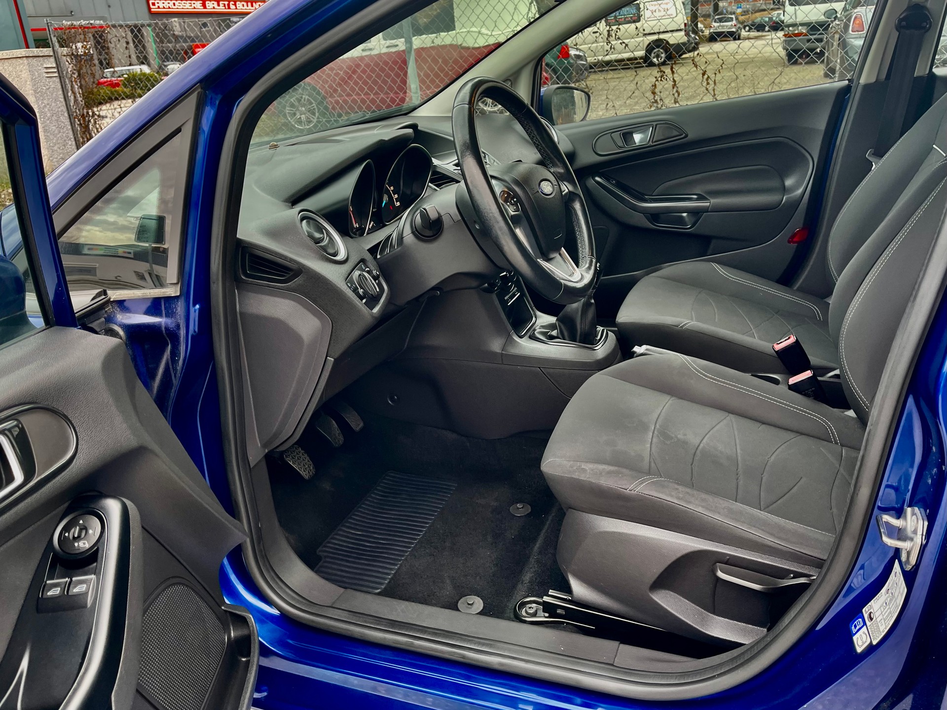 FORD Fiesta 1.5 TDCi Titanium-image-17