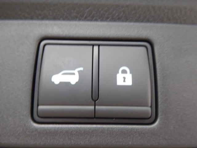 NISSAN Qashqai 1.3 DIG-T MHEV Tekna+ Xtronic 4x4-image-13