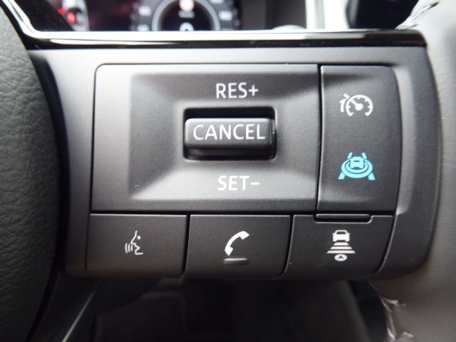 NISSAN Qashqai 1.3 DIG-T MHEV Tekna+ Xtronic 4x4-image-11