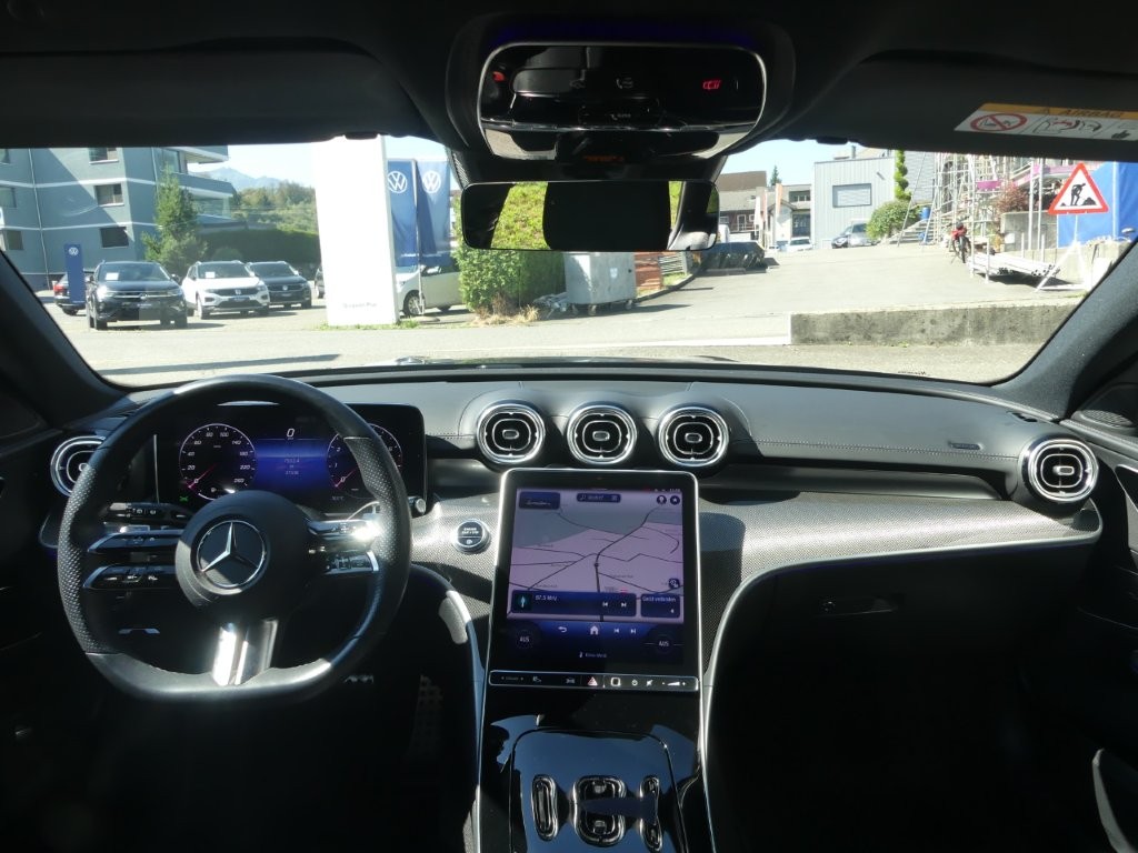MERCEDES-BENZ C 300 d T AMG Line-image-7